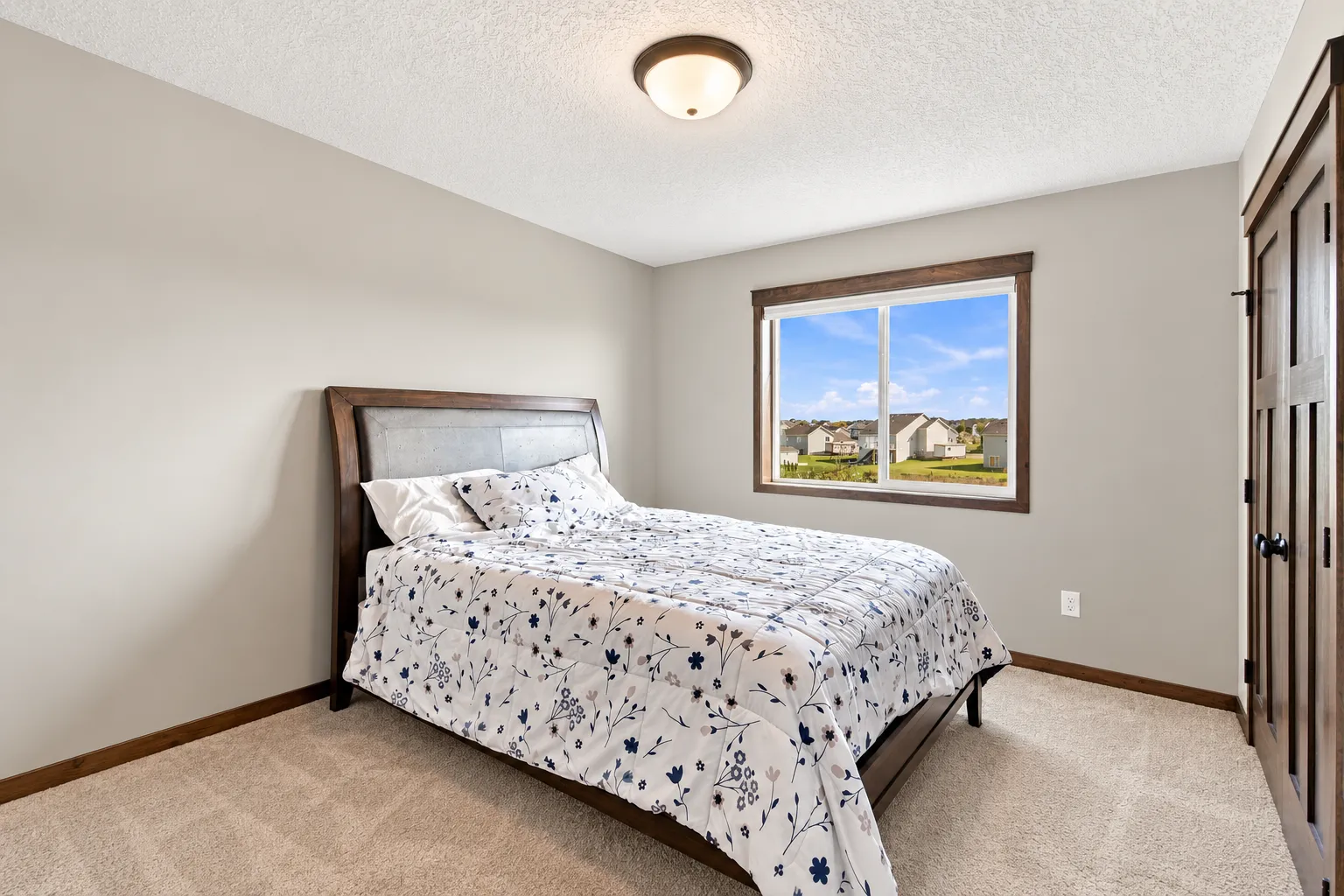Photo 36 of 4139 Eaton Ne Circle