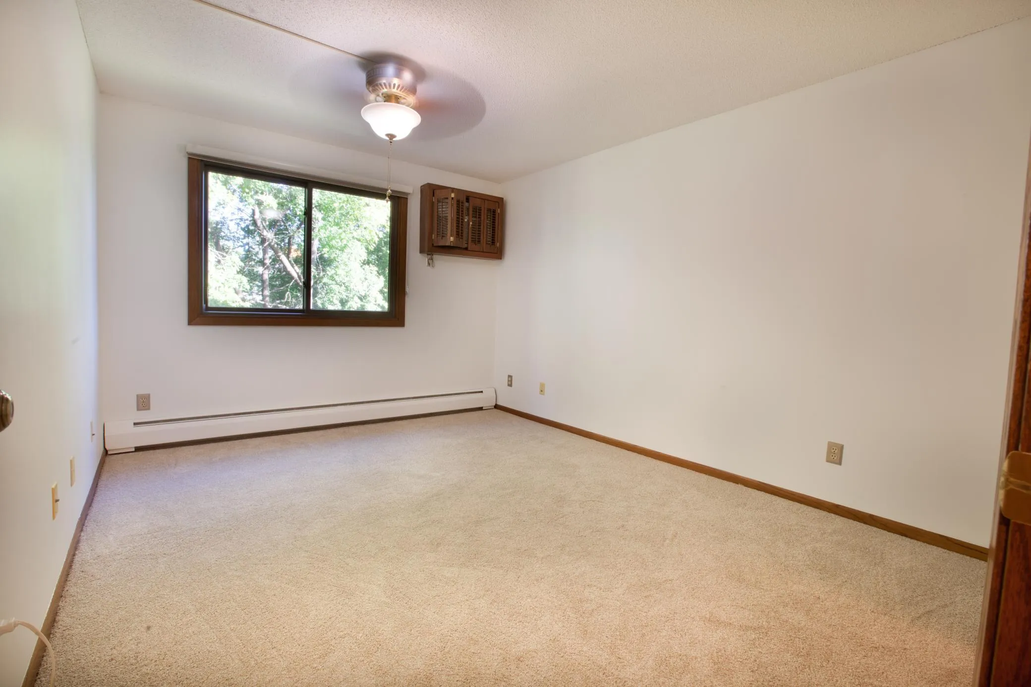 Photo 9 of 999 41st Ne Avenue Unit 212