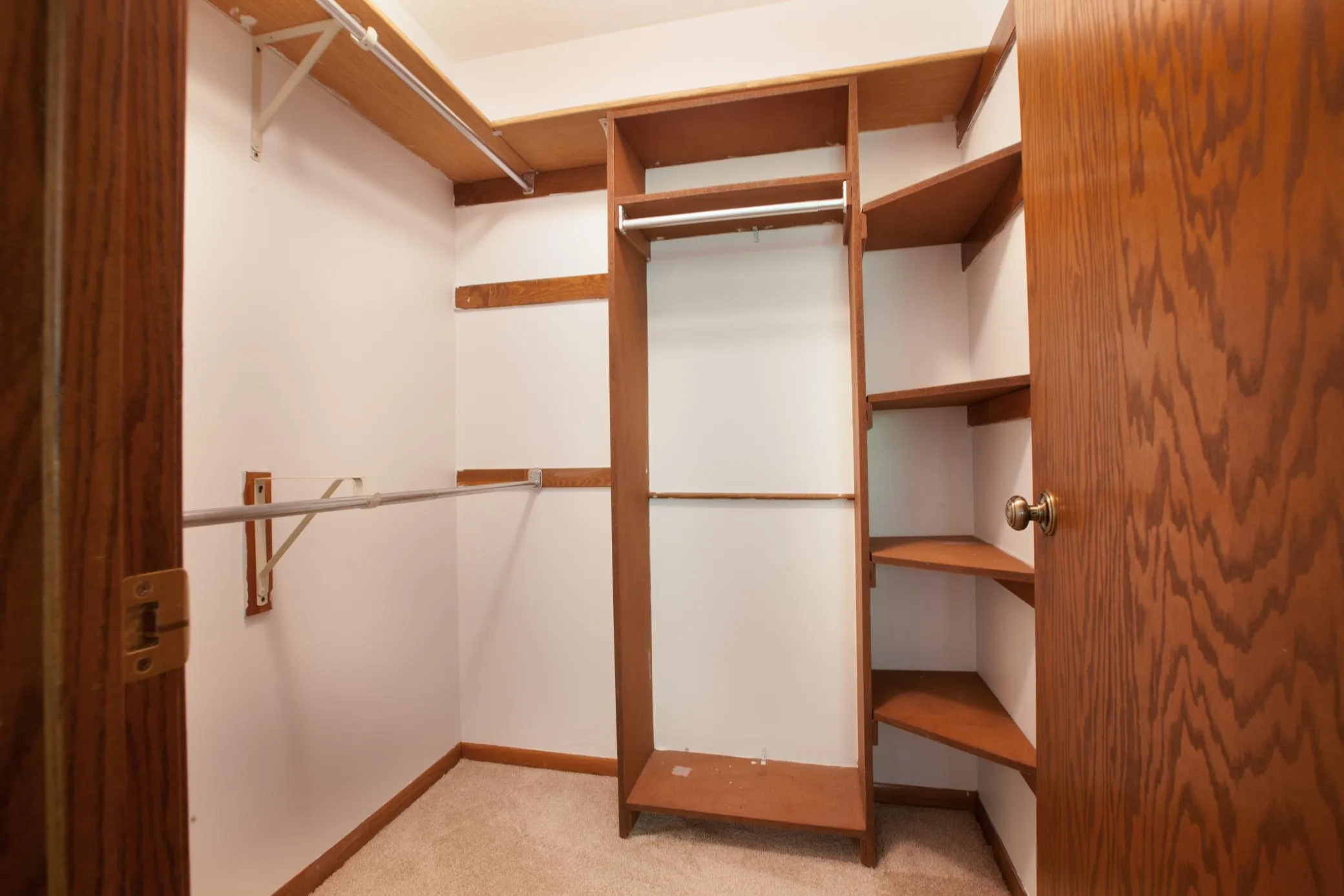 Photo 11 of 999 41st Ne Avenue Unit 212
