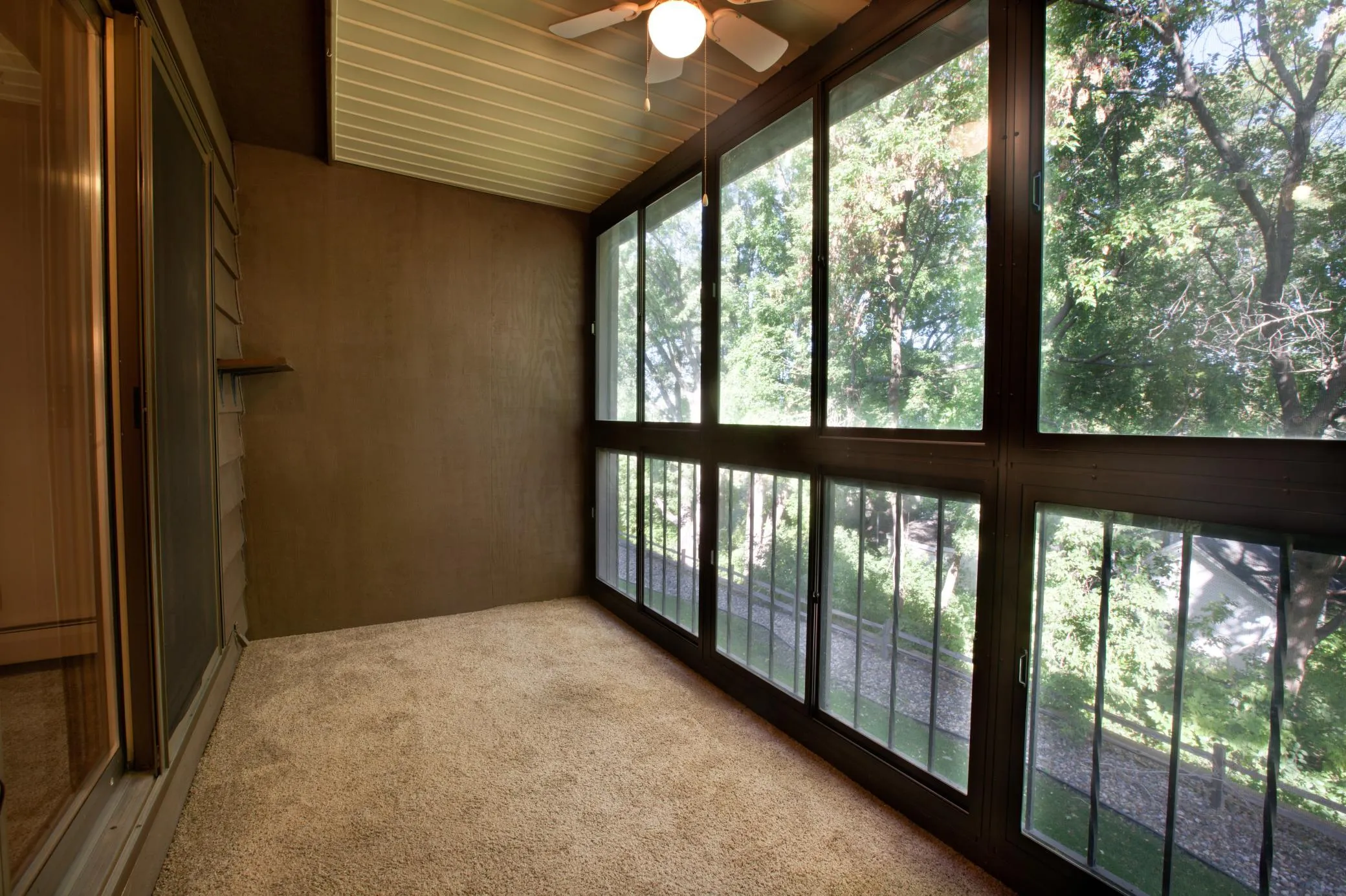 Photo 14 of 999 41st Ne Avenue Unit 212