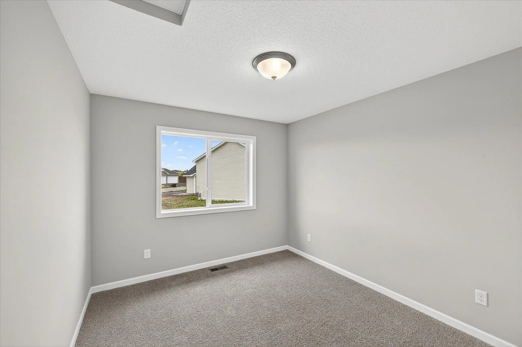 Photo 13 of 1756 Squirrel Way