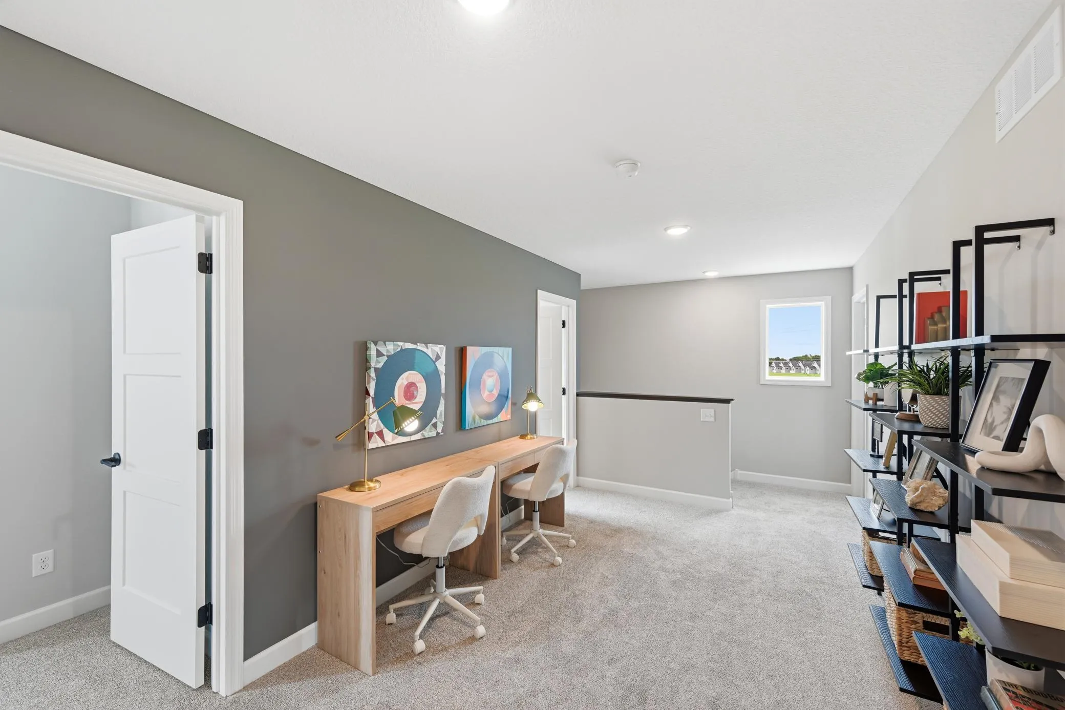Photo 17 of 1006 E Meadowsweet Drive