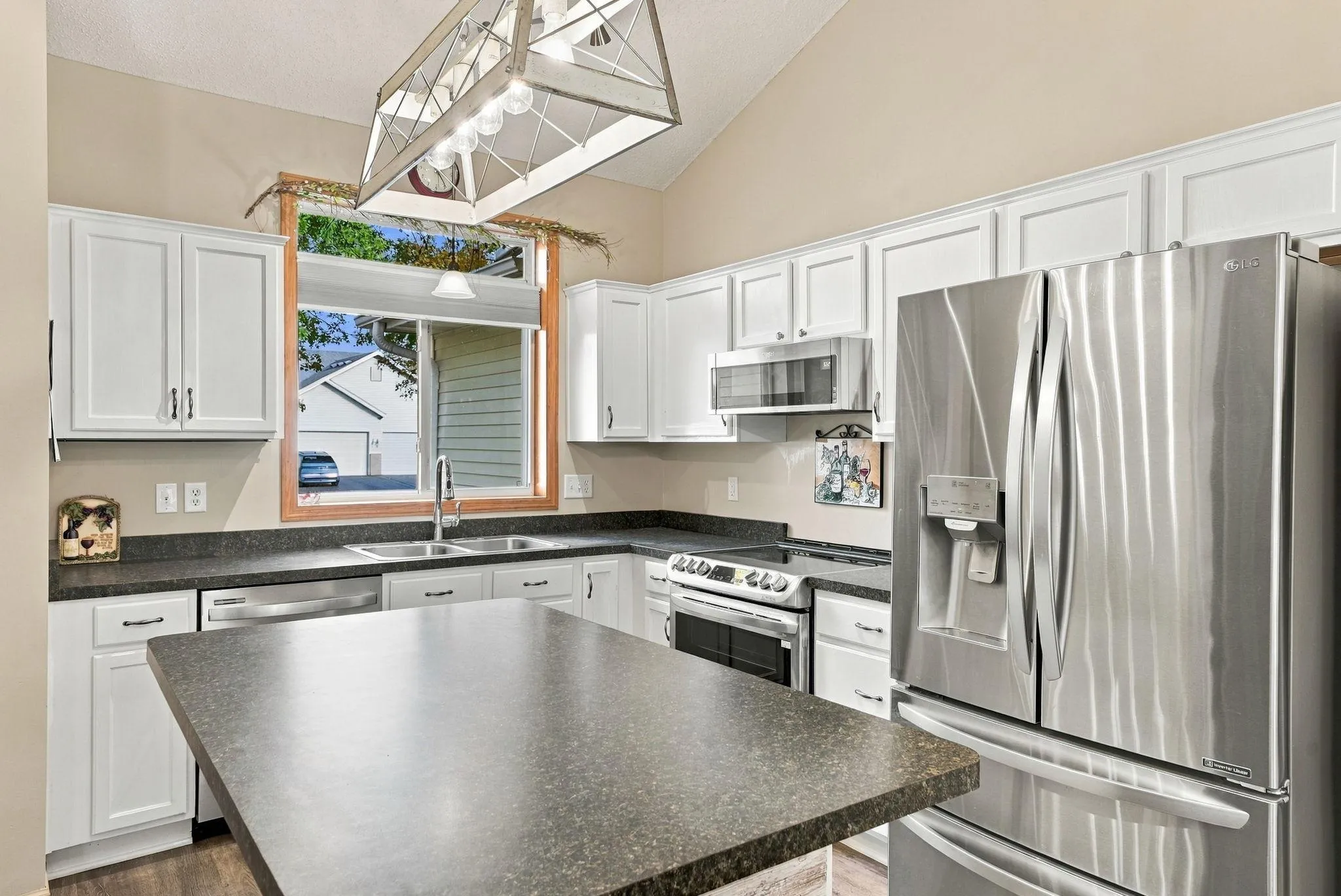 Photo 6 of 4100 Jarmann Lane