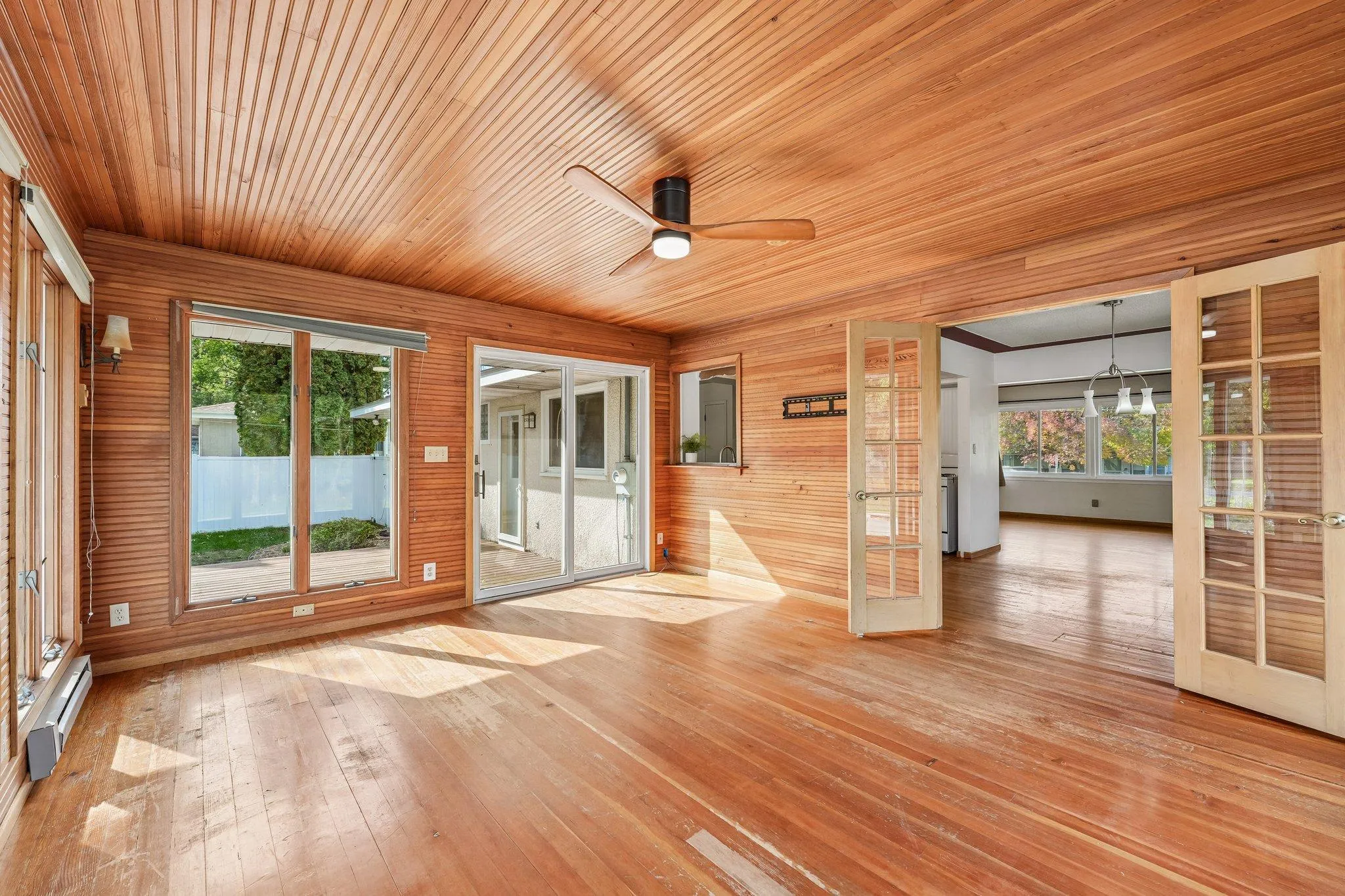 Photo 19 of 585 9th N Street
