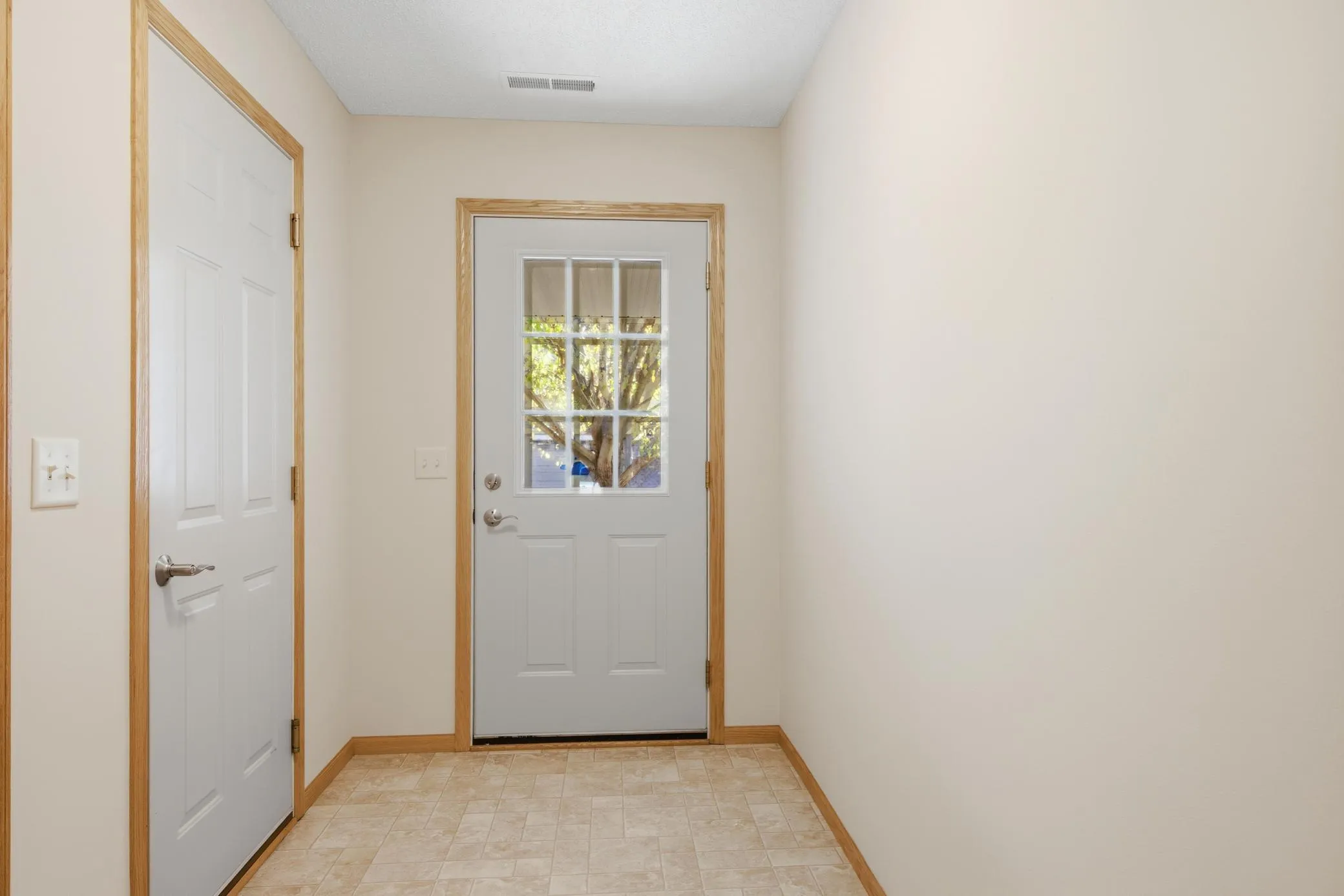 Photo 5 of 11640 Prospect Curve