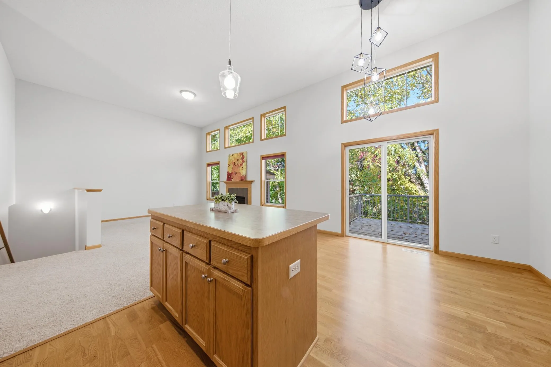 Photo 11 of 11640 Prospect Curve