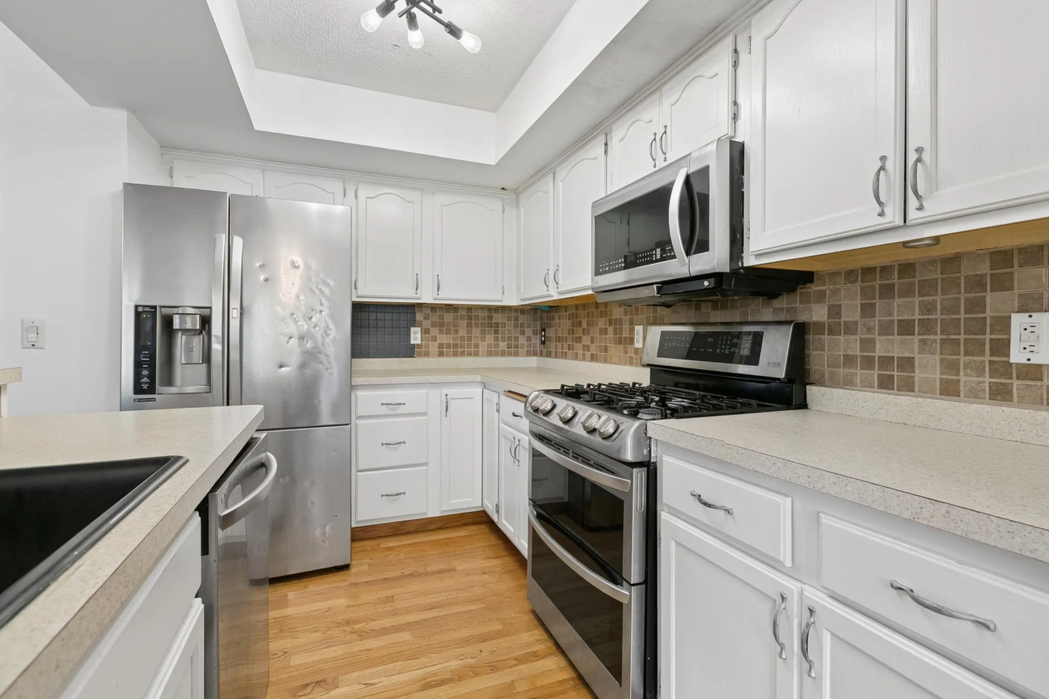 Photo 6 of 15665 24th N Avenue Unit A