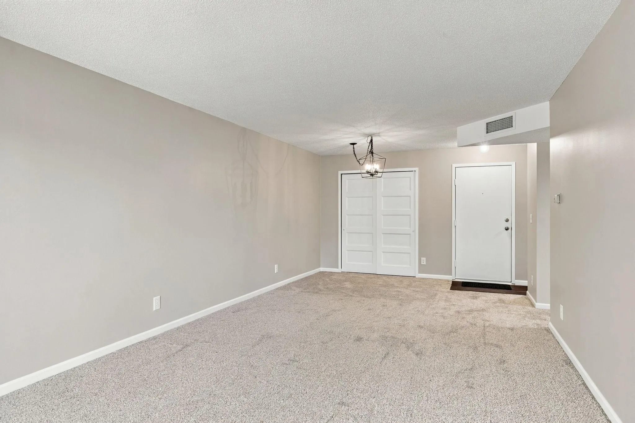 Photo 4 of 132 Demont E Avenue Unit 238