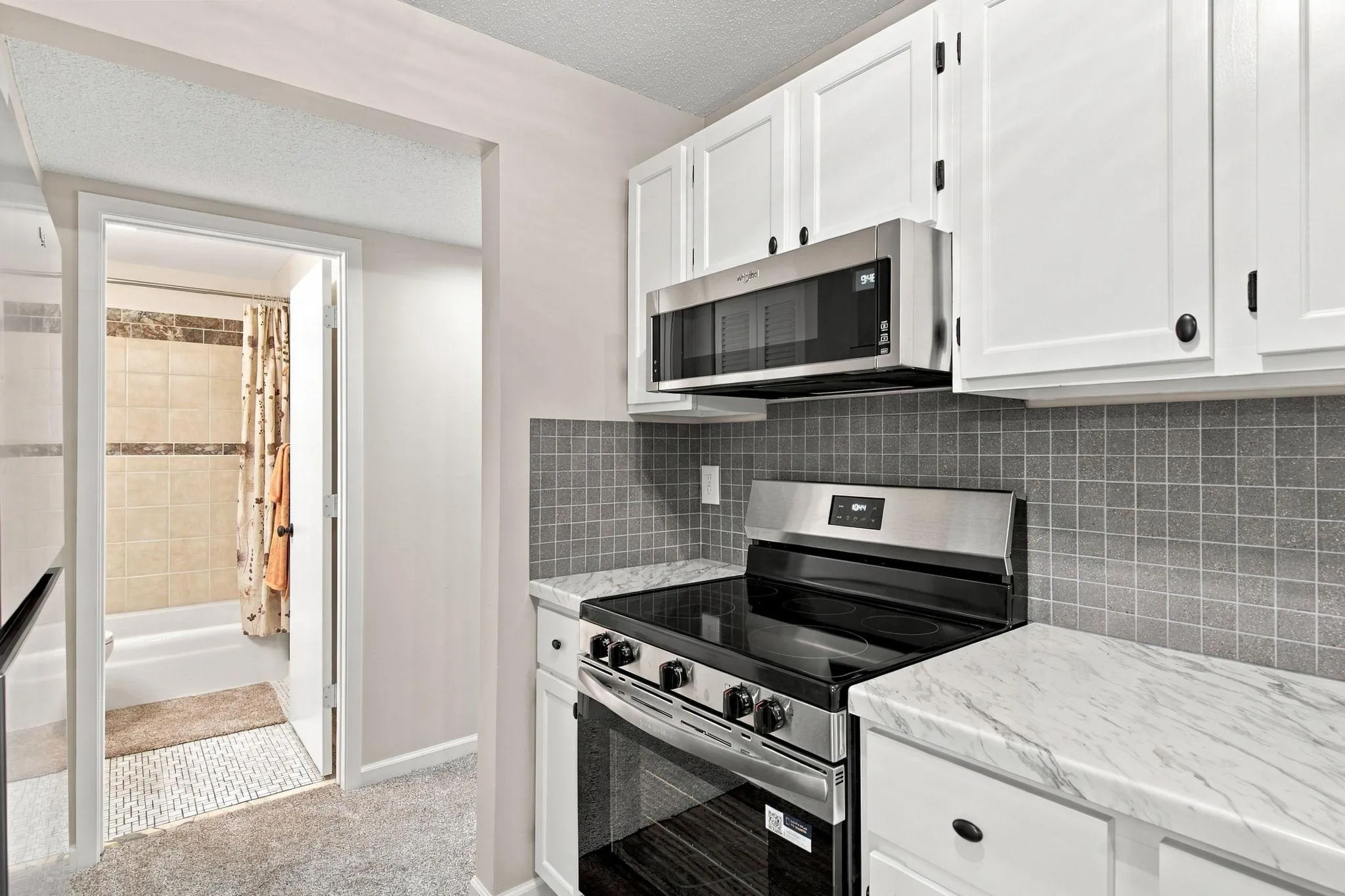 Photo 9 of 132 Demont E Avenue Unit 238