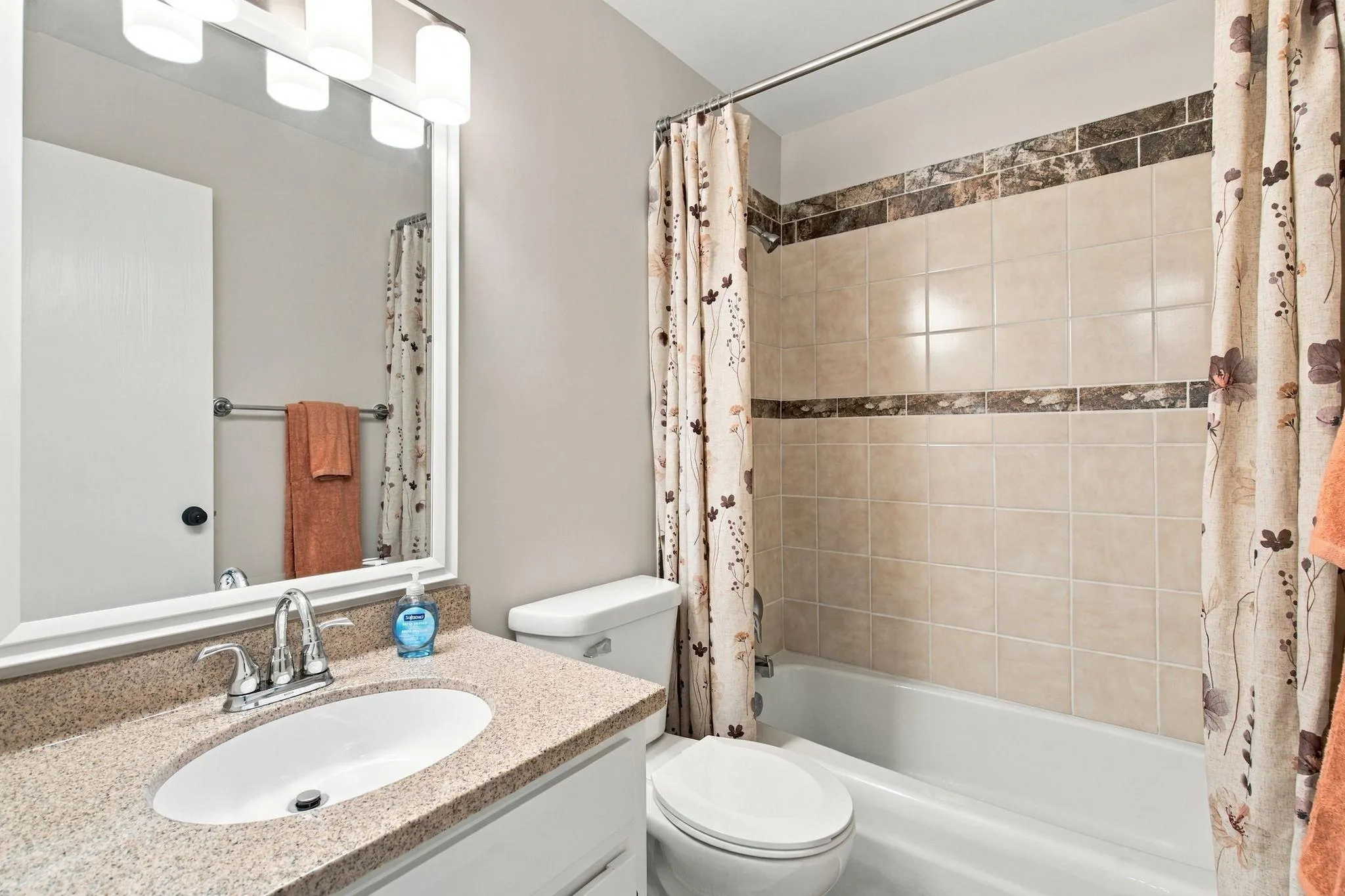 Photo 11 of 132 Demont E Avenue Unit 238
