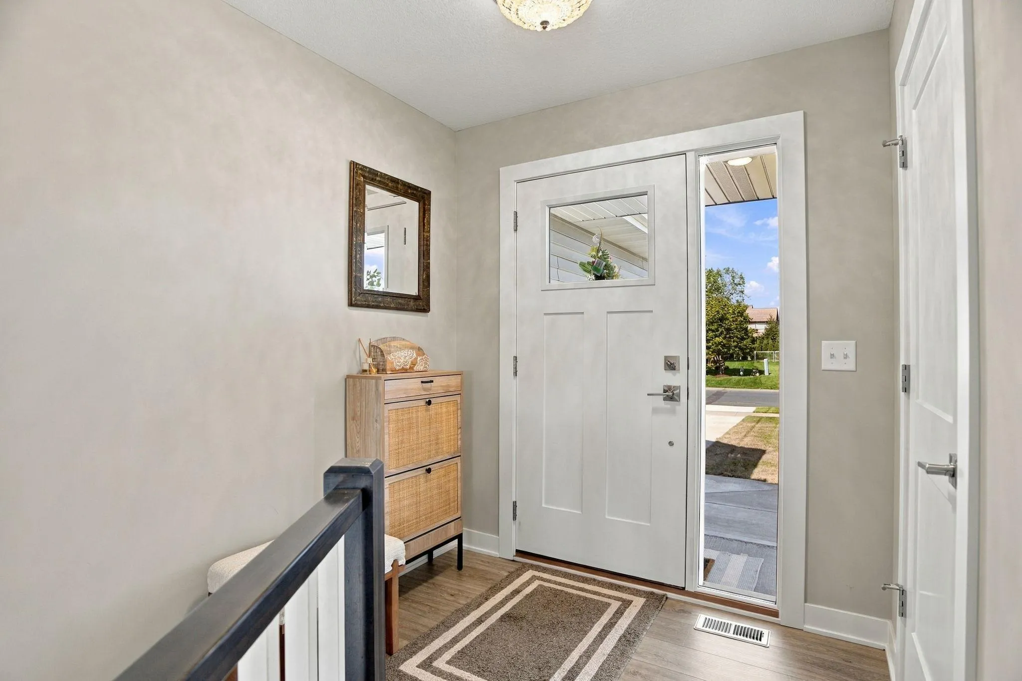 Photo 3 of 11411 Latham Lane