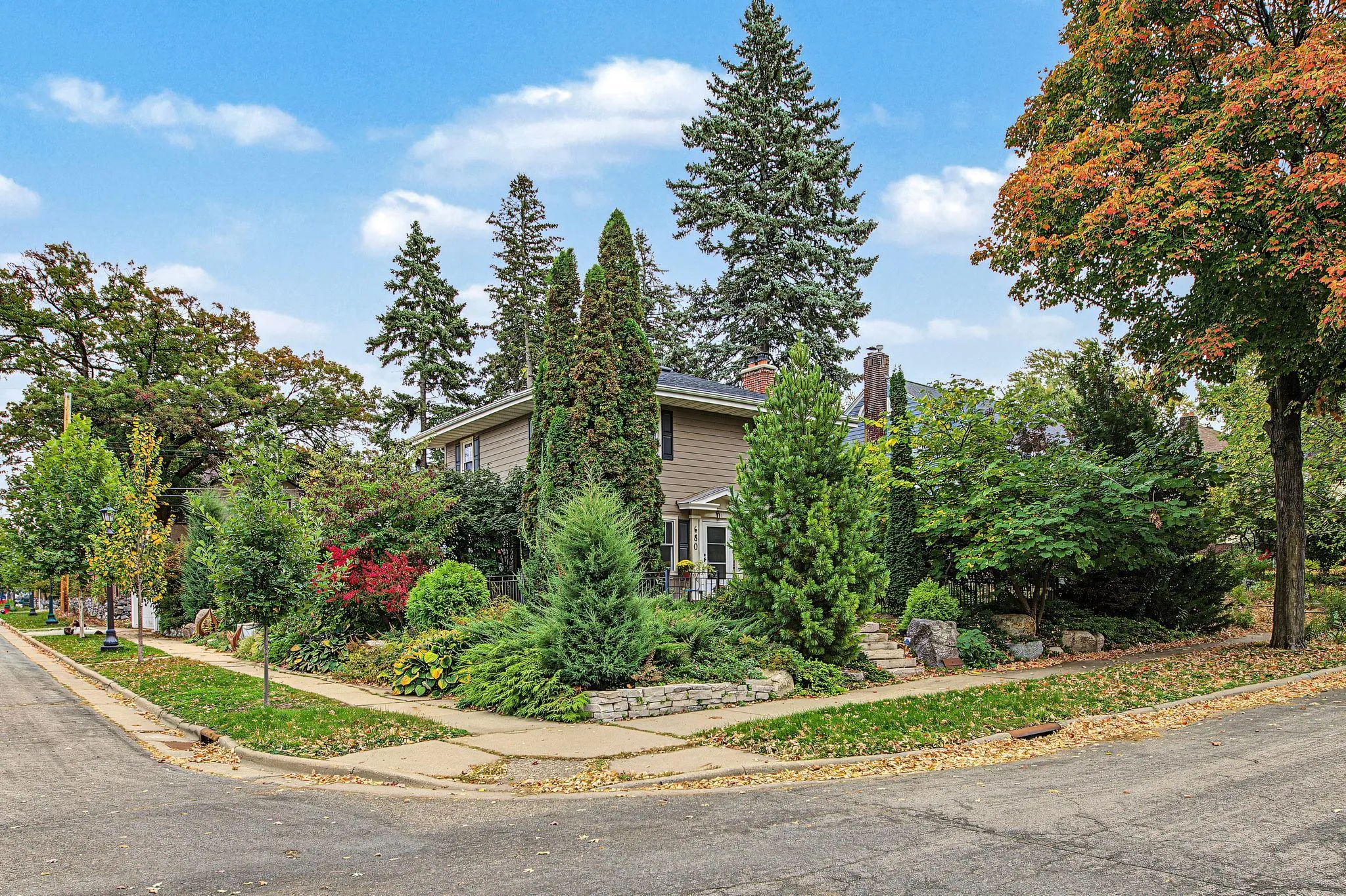 Photo 52 of 680 Chippewa Avenue