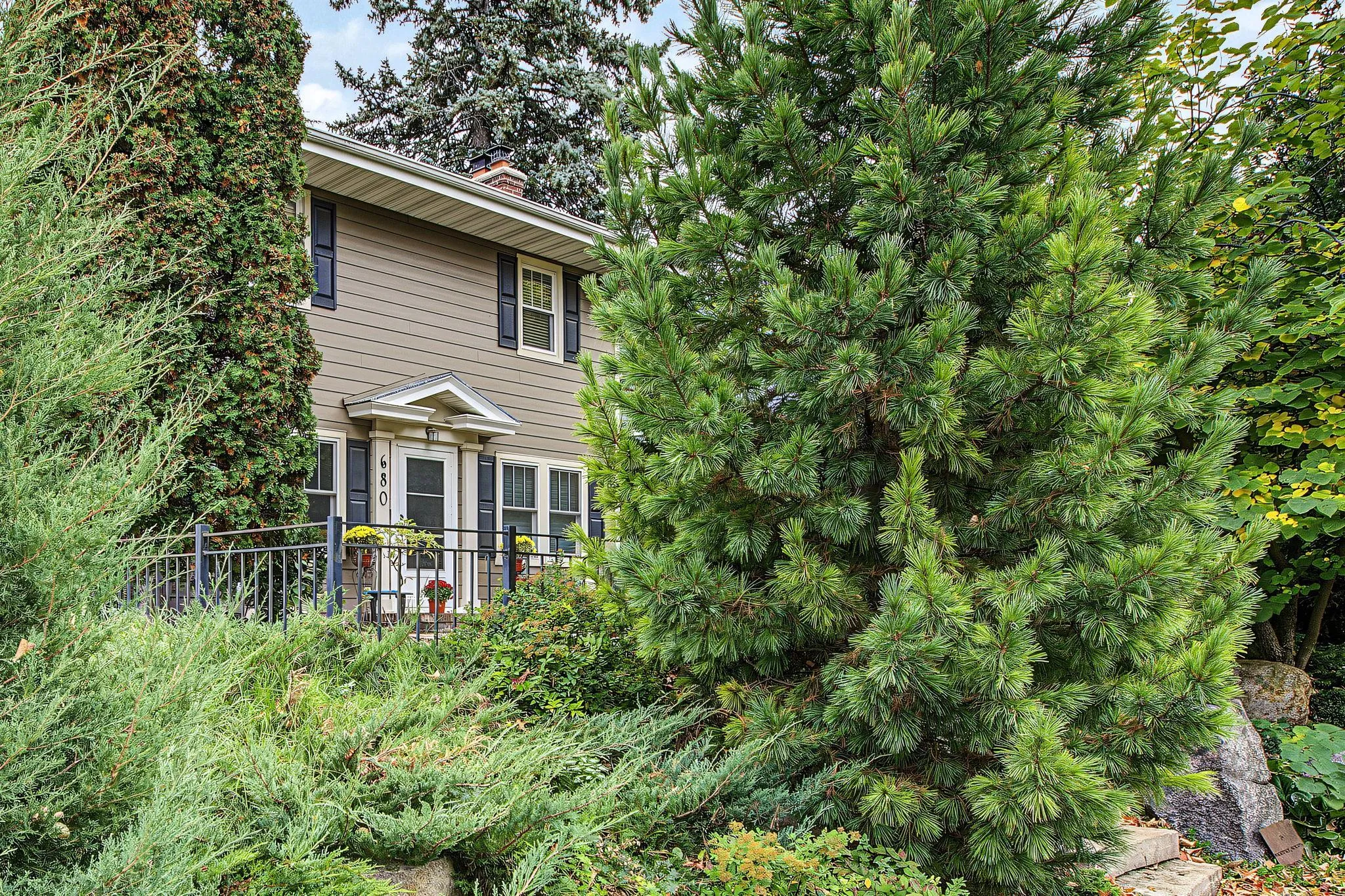Photo 54 of 680 Chippewa Avenue