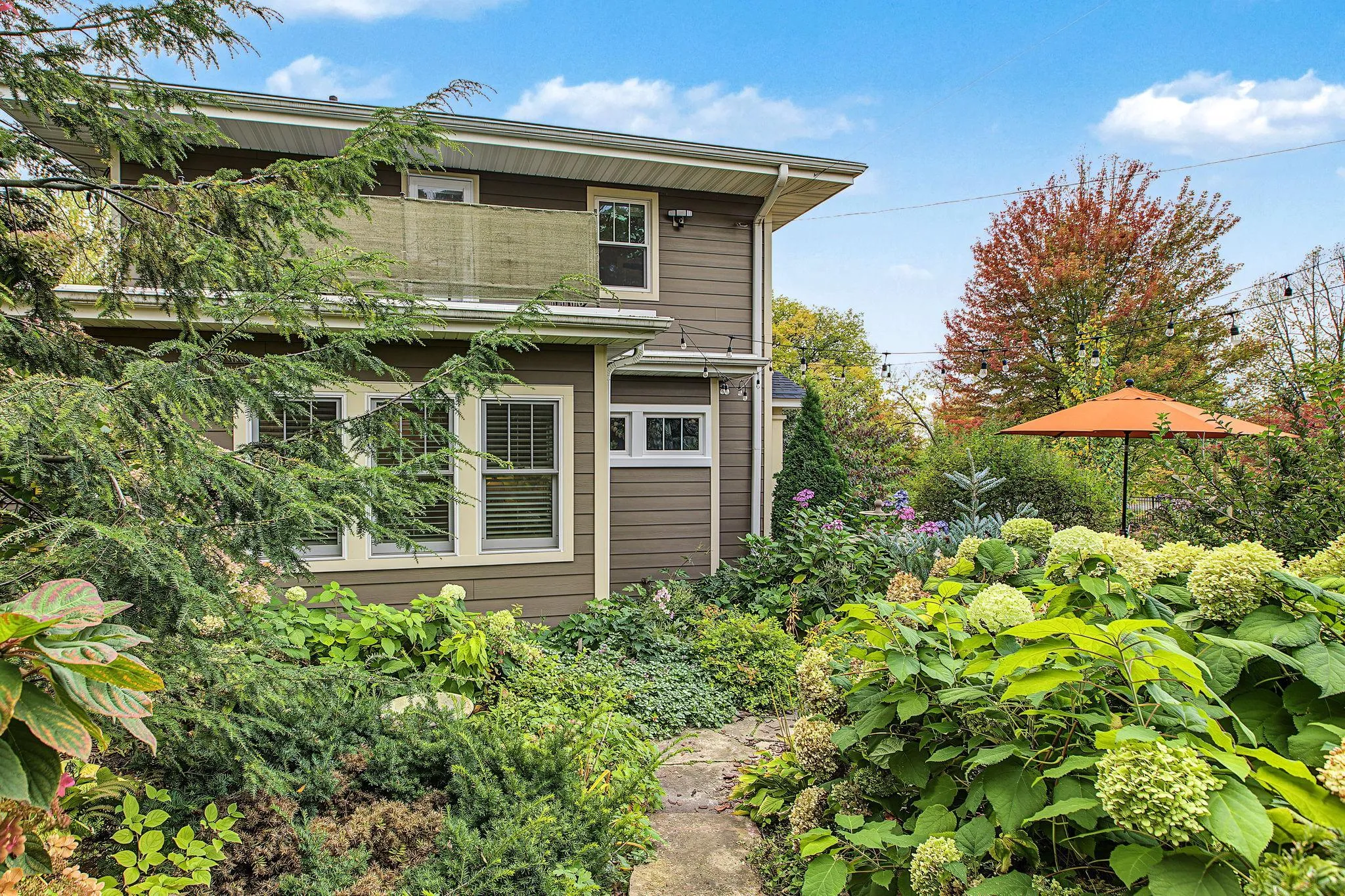 Photo 46 of 680 Chippewa Avenue