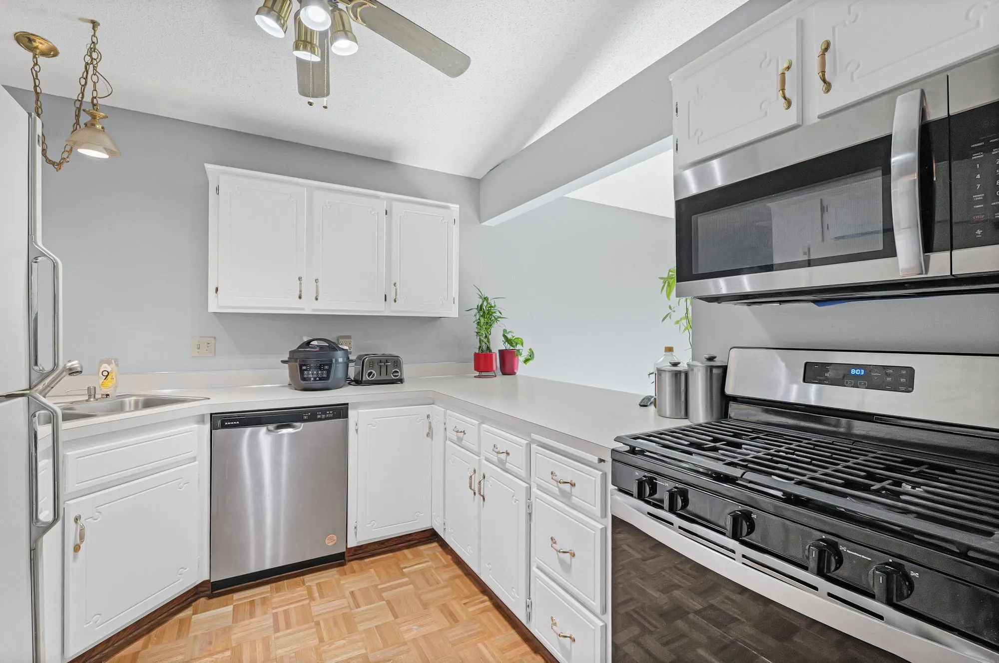 Photo 9 of 5570 Fillmore Ne Street