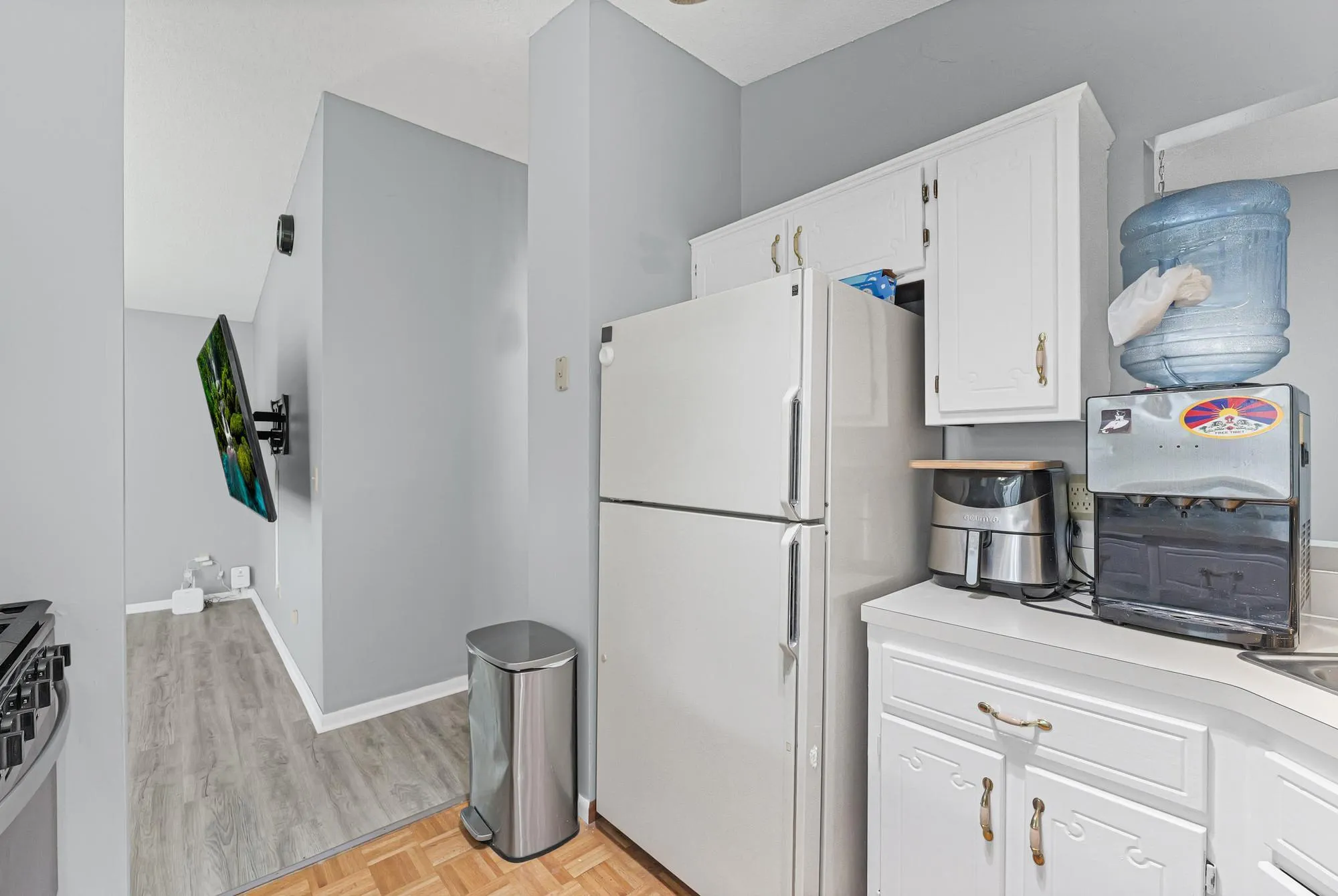 Photo 11 of 5570 Fillmore Ne Street