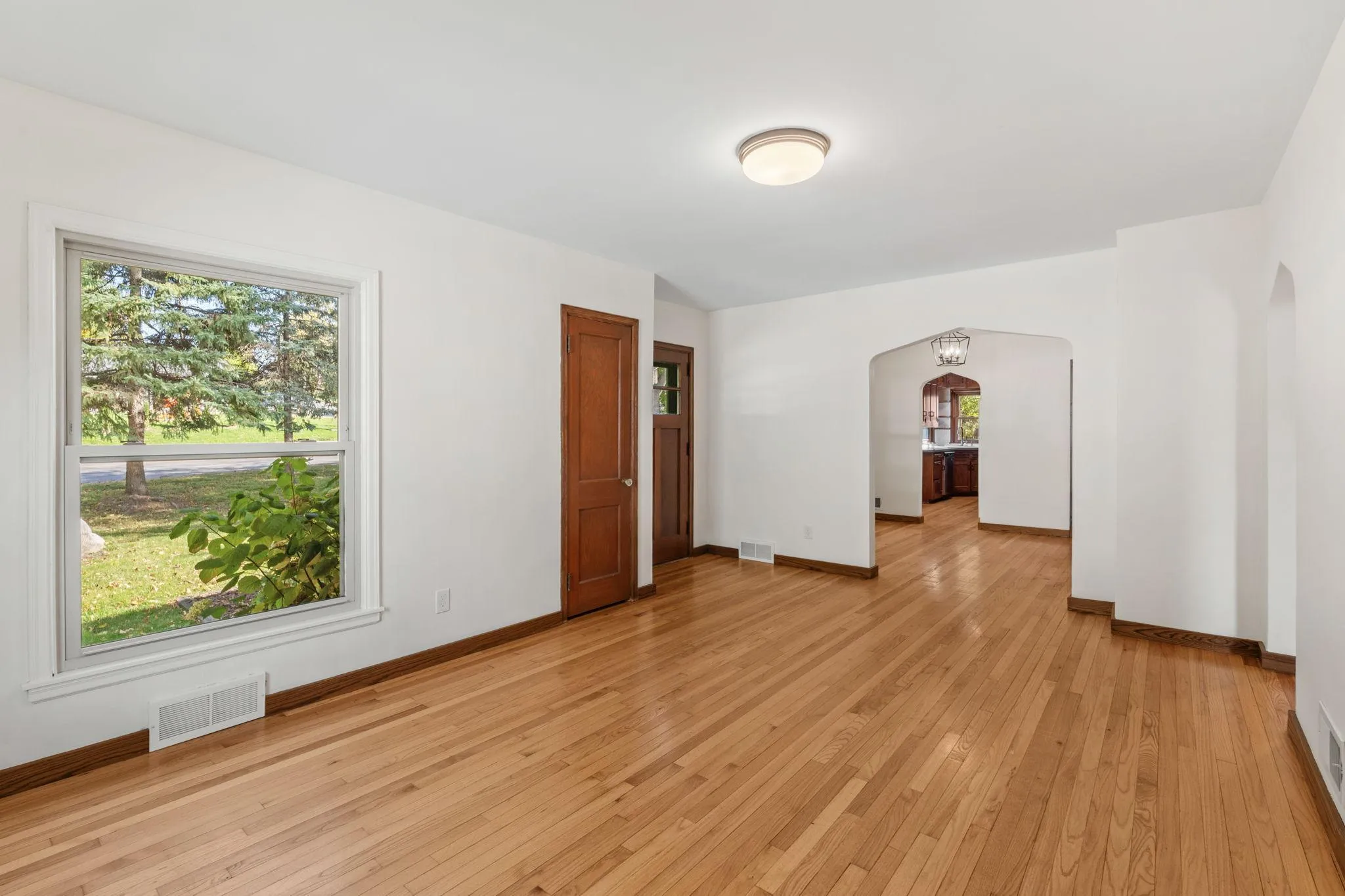 Photo 10 of 8142 Victoria Drive
