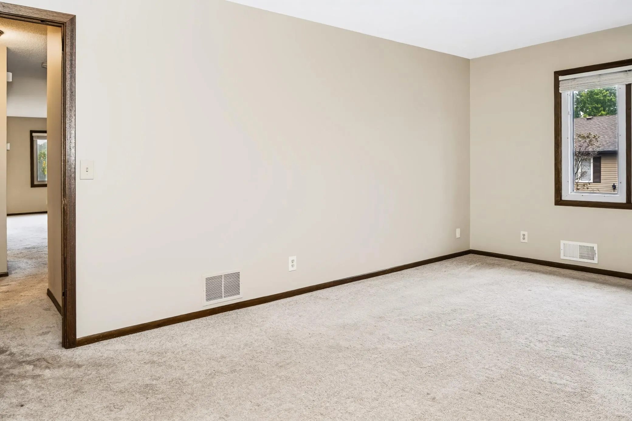 Photo 17 of 10394 Balsam Lane