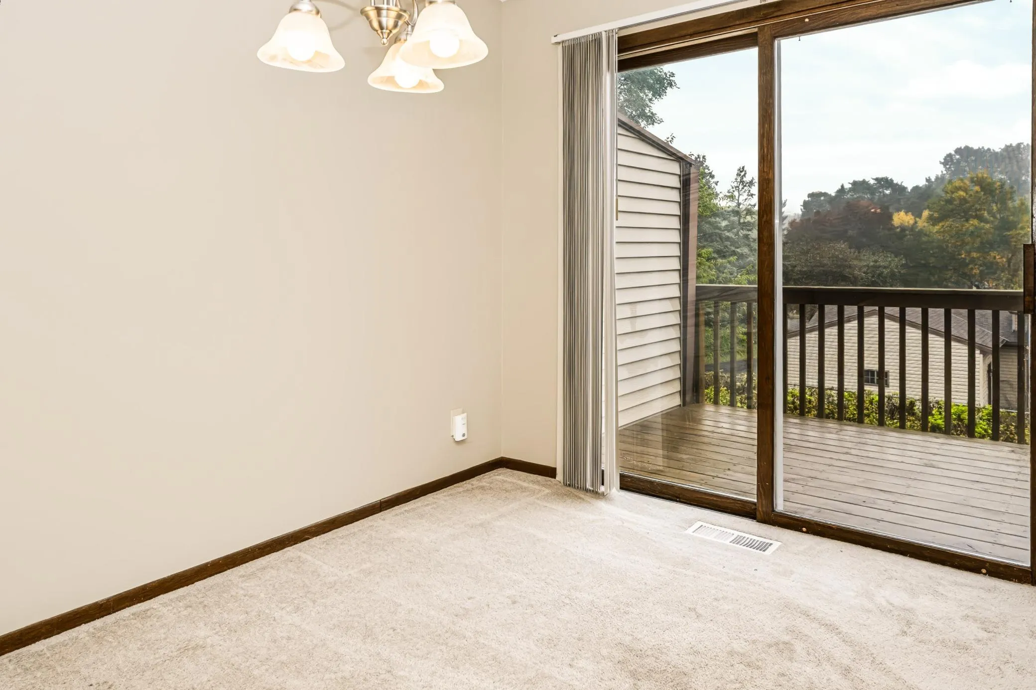Photo 7 of 10394 Balsam Lane