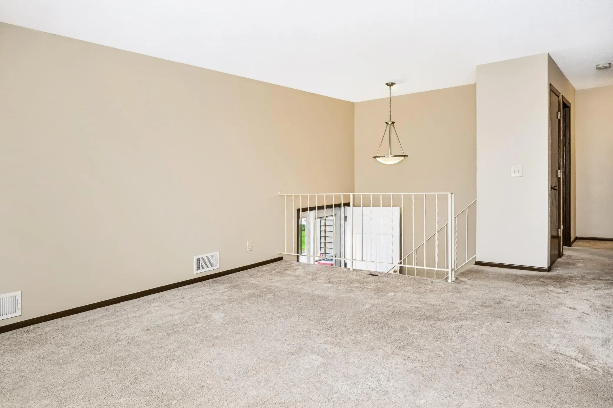 Photo 6 of 10394 Balsam Lane