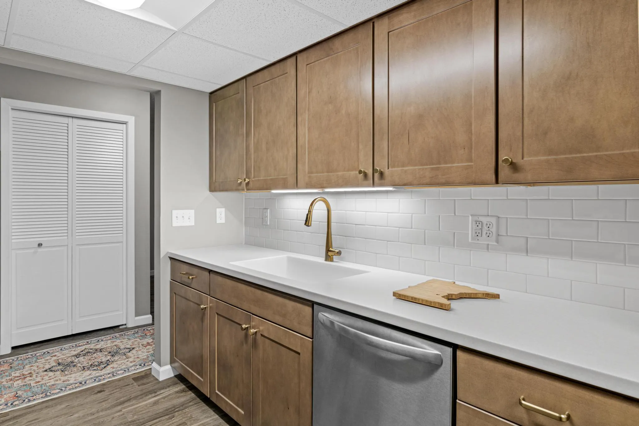 Photo 11 of 8013 Xerxes S Avenue Unit B103