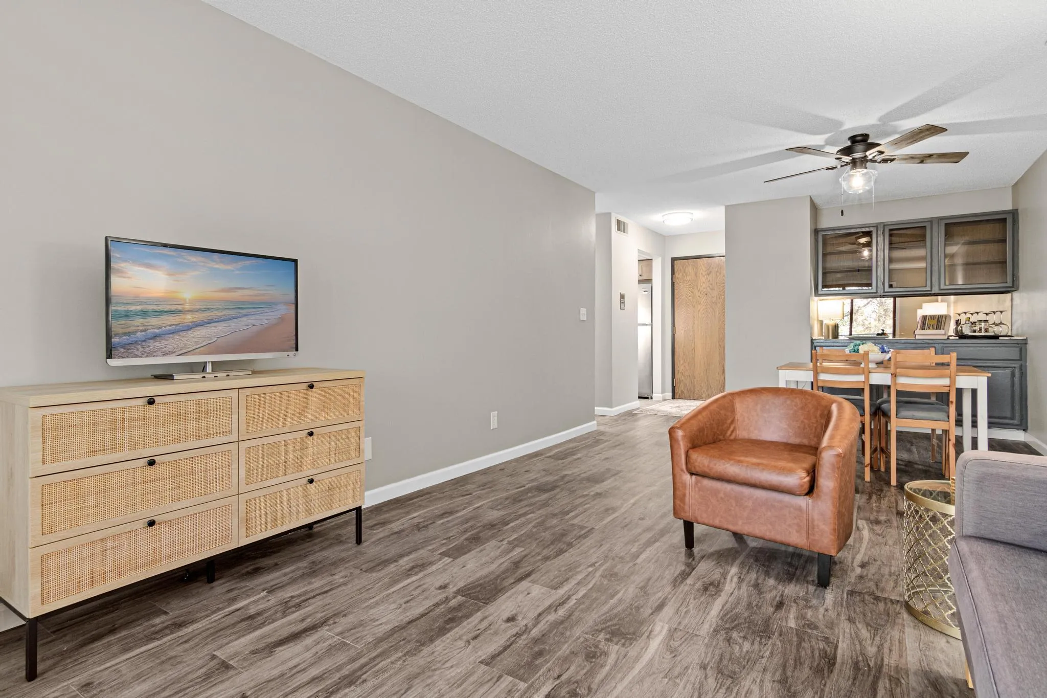 Photo 5 of 8013 Xerxes S Avenue Unit B103