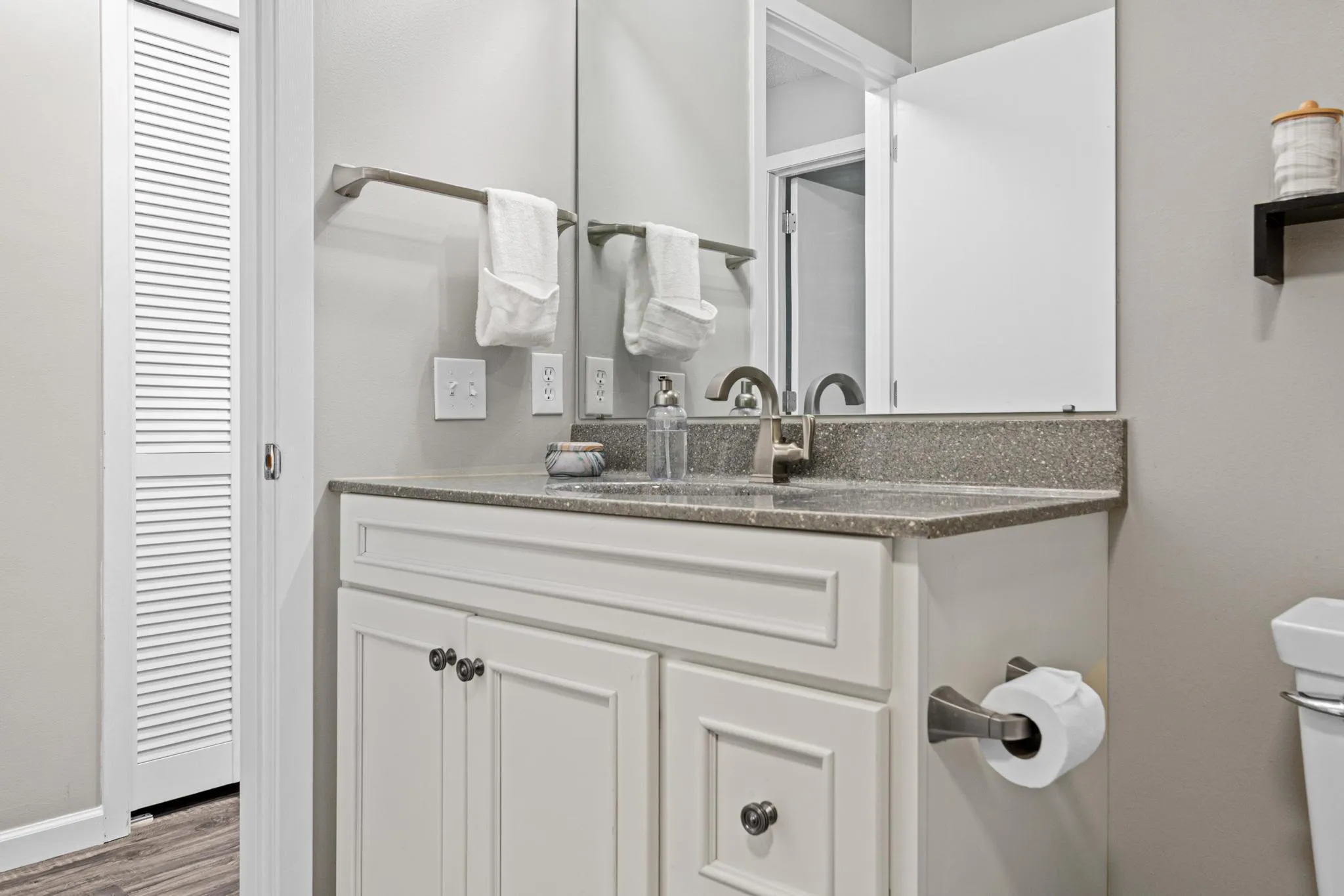 Photo 16 of 8013 Xerxes S Avenue Unit B103