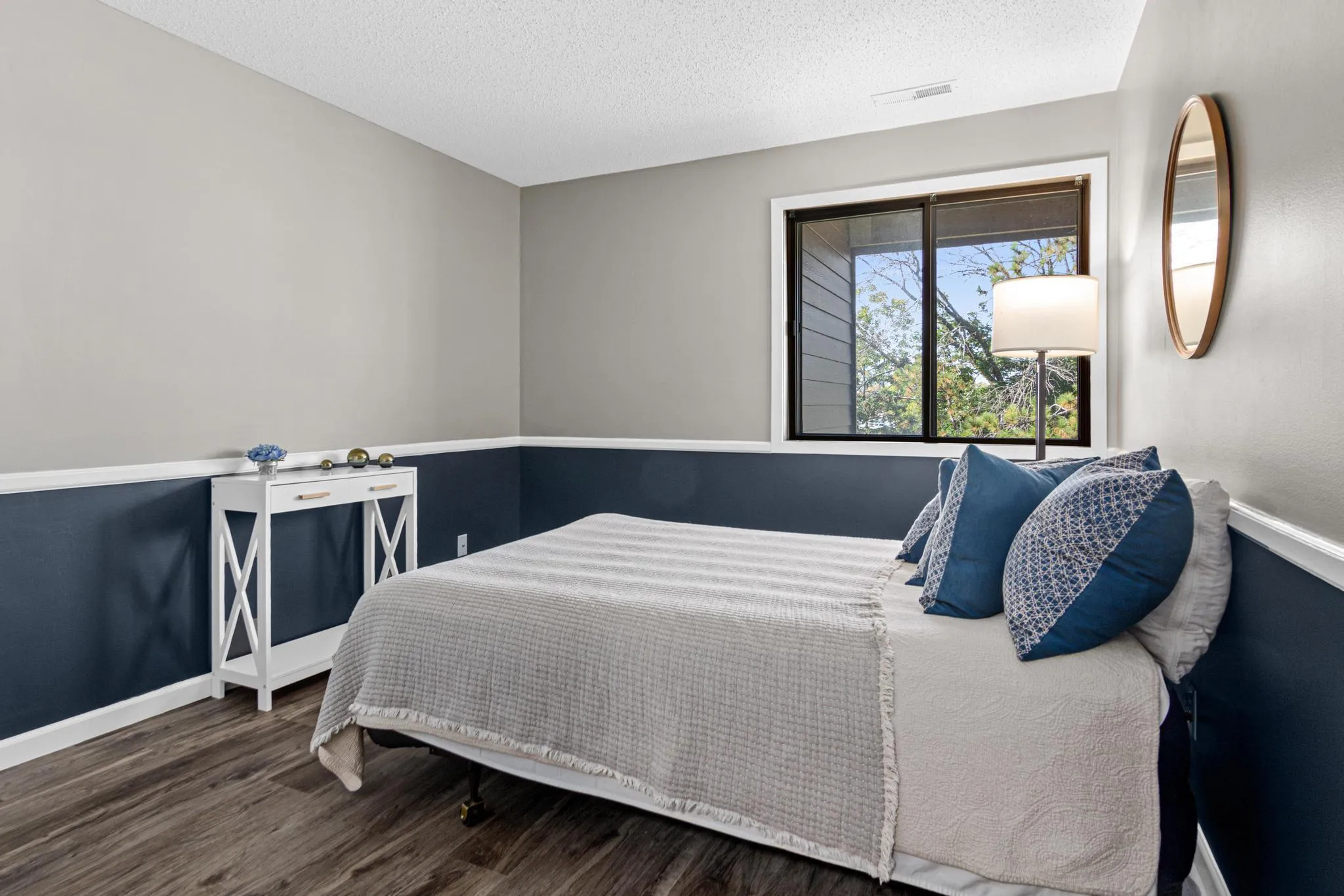 Photo 17 of 8013 Xerxes S Avenue Unit B103