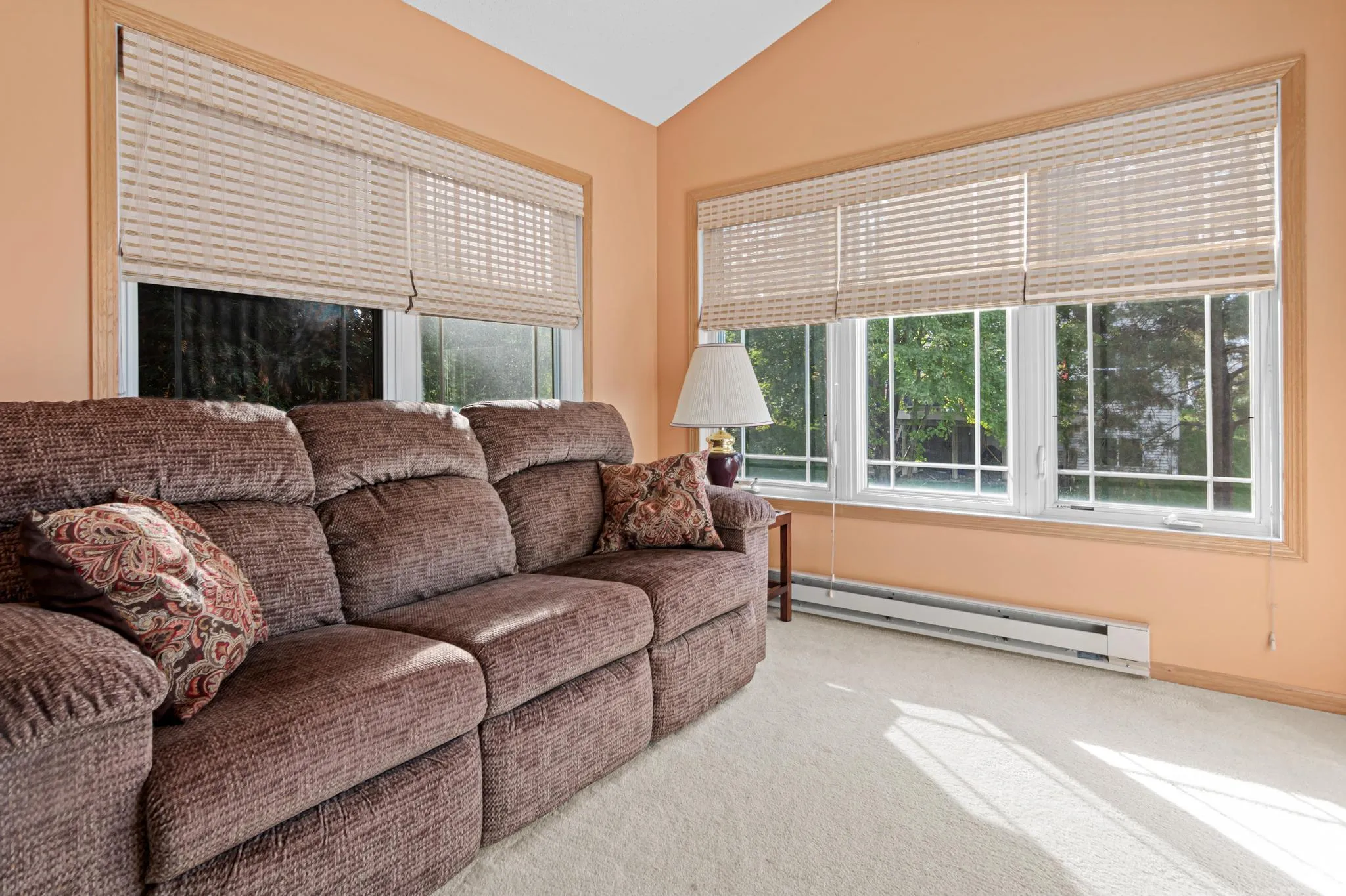 Photo 11 of 629 Sutherland Drive