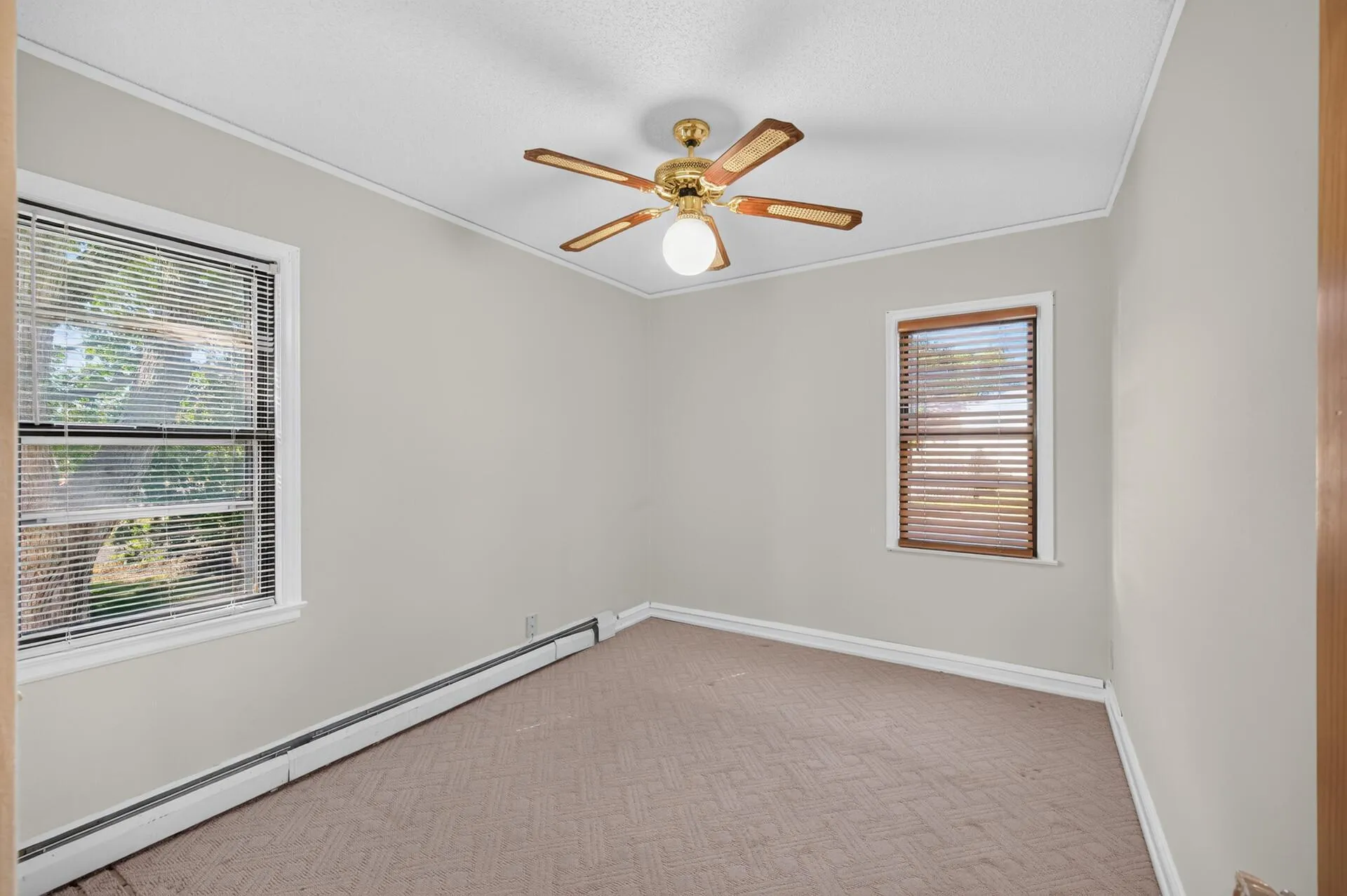 Photo 12 of 4858 6th Ne Street