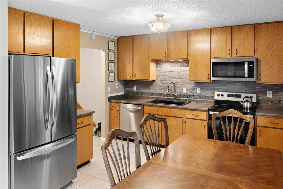 Photo 10 of 5424 Sanibel Drive