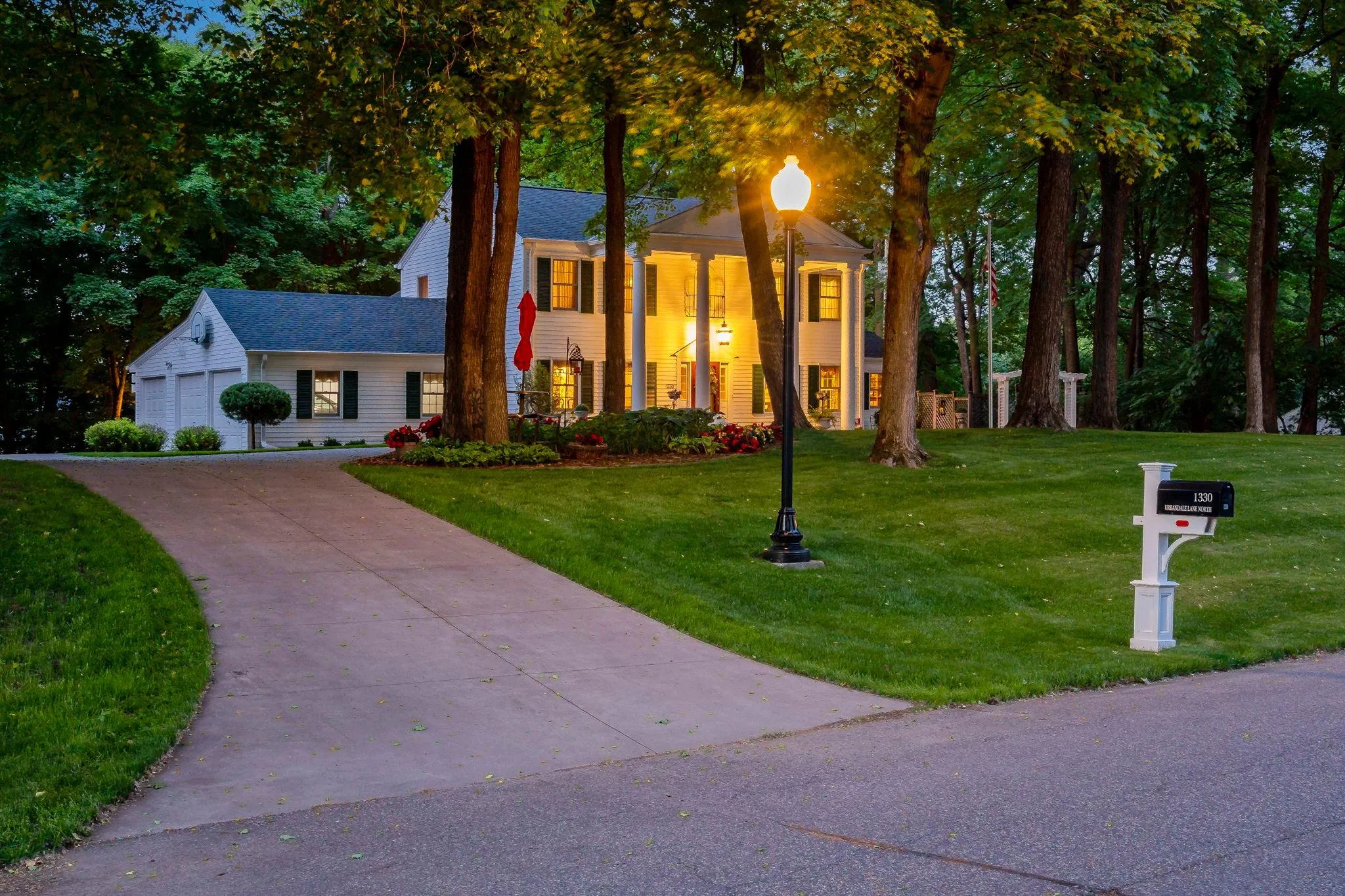 Photo 62 of 1330 Urbandale N Lane