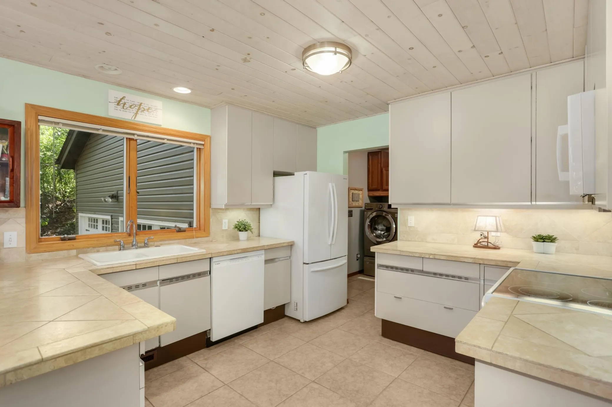 Photo 17 of 10294 Oak Shore Drive