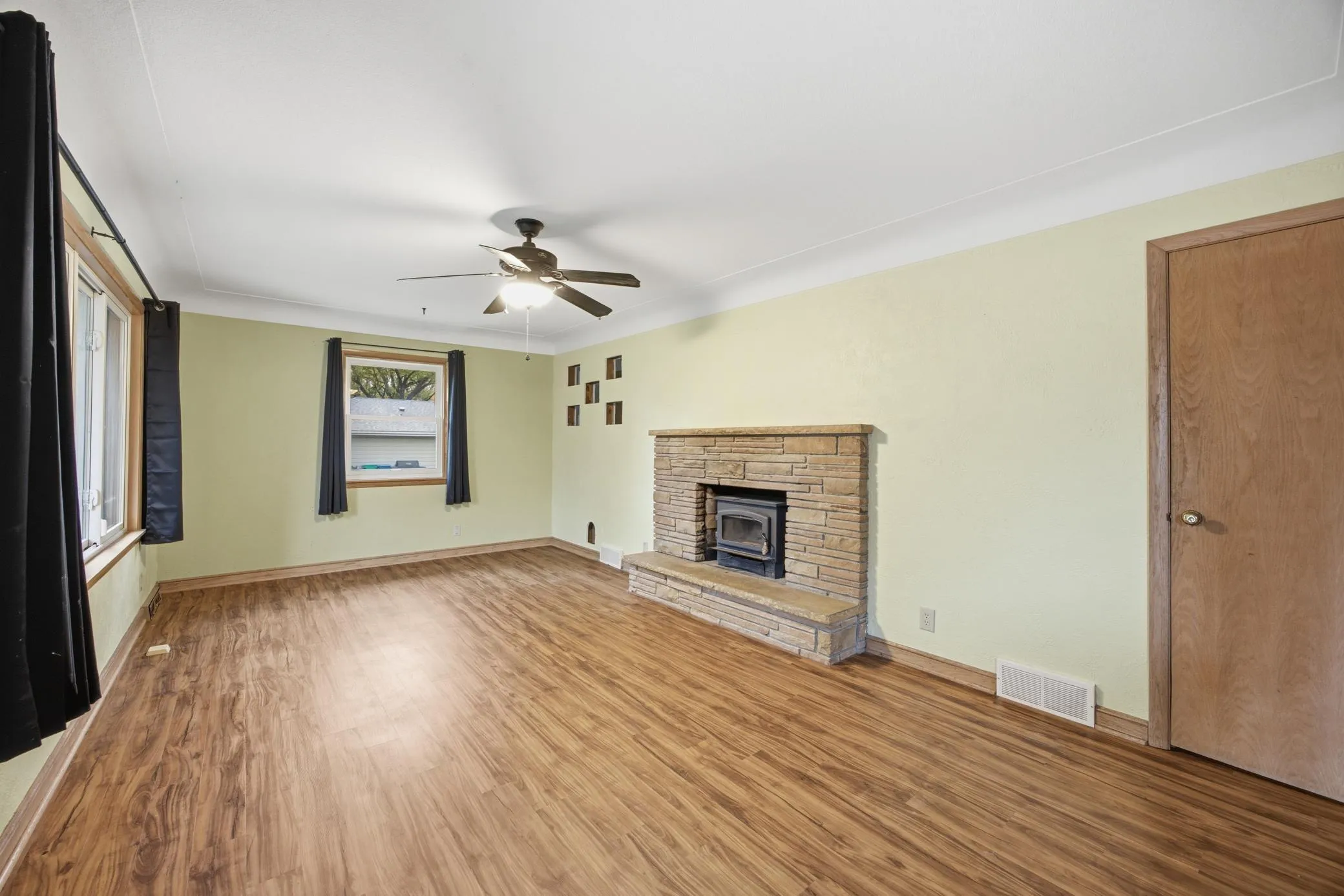 Photo 6 of 11510 3rd N Avenue