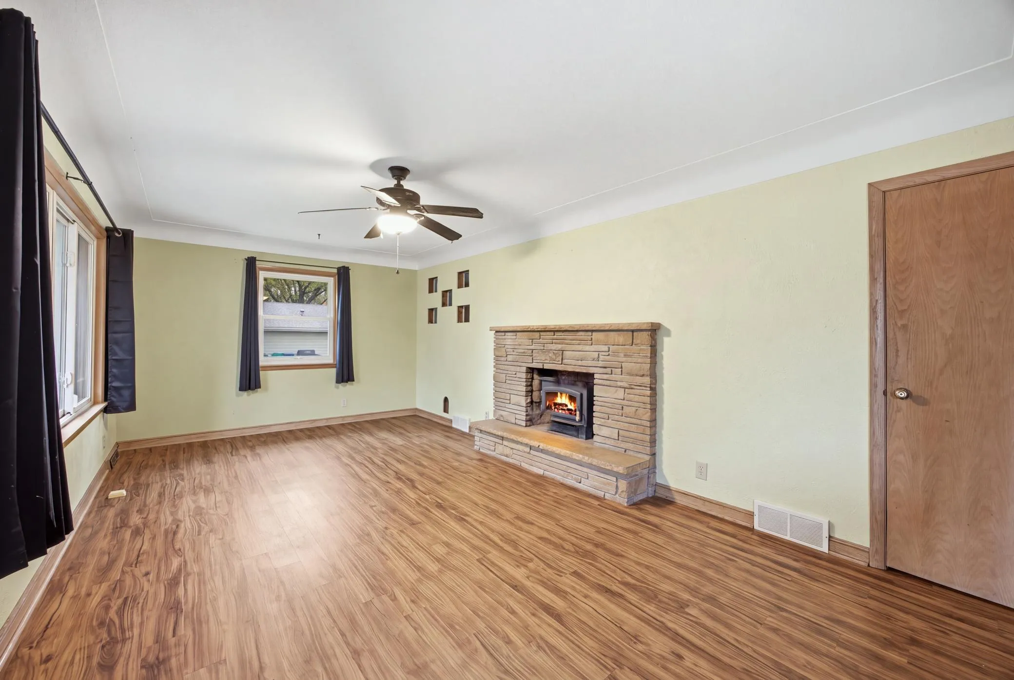 Photo 5 of 11510 3rd N Avenue