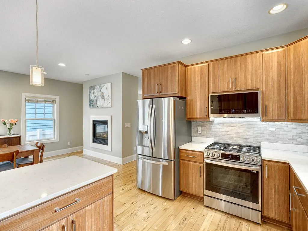 Photo 11 of 1173 Saint Paul Avenue