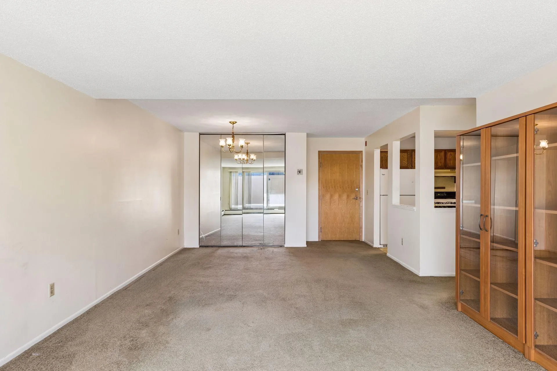 Photo 6 of 4820 Park Commons Drive Unit 118