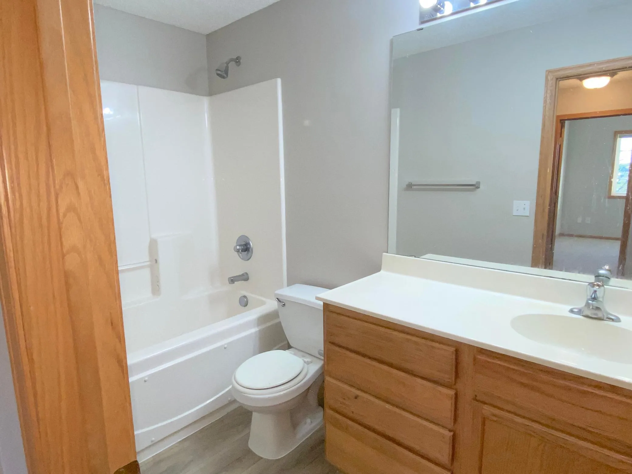 Photo 15 of 11452 17th Ne Place