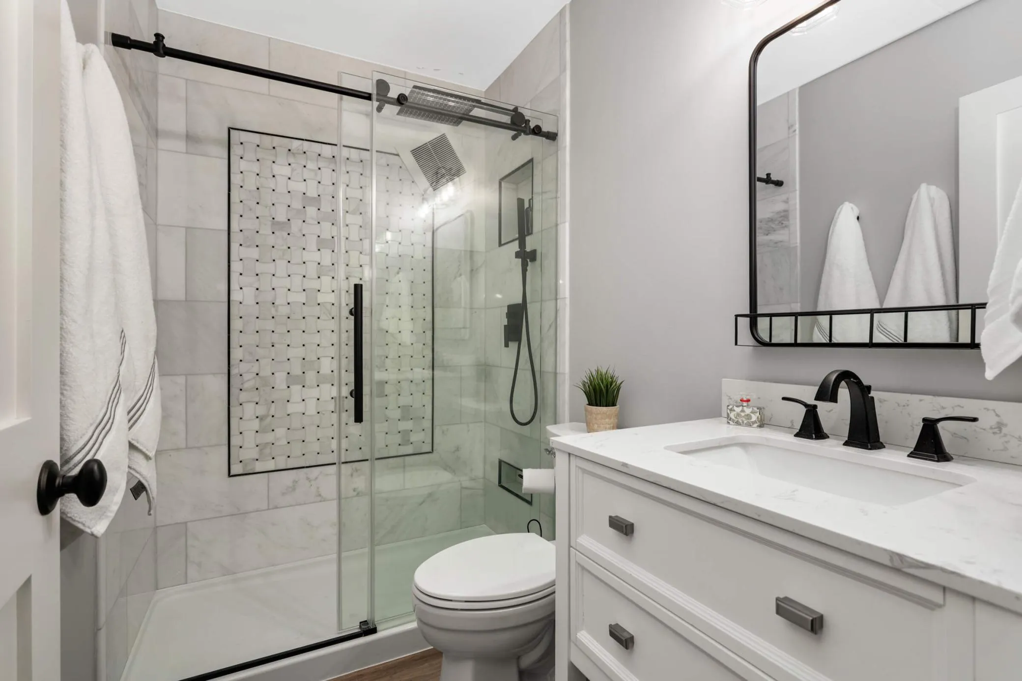 Photo 17 of 6710 Vernon S Avenue Unit 409
