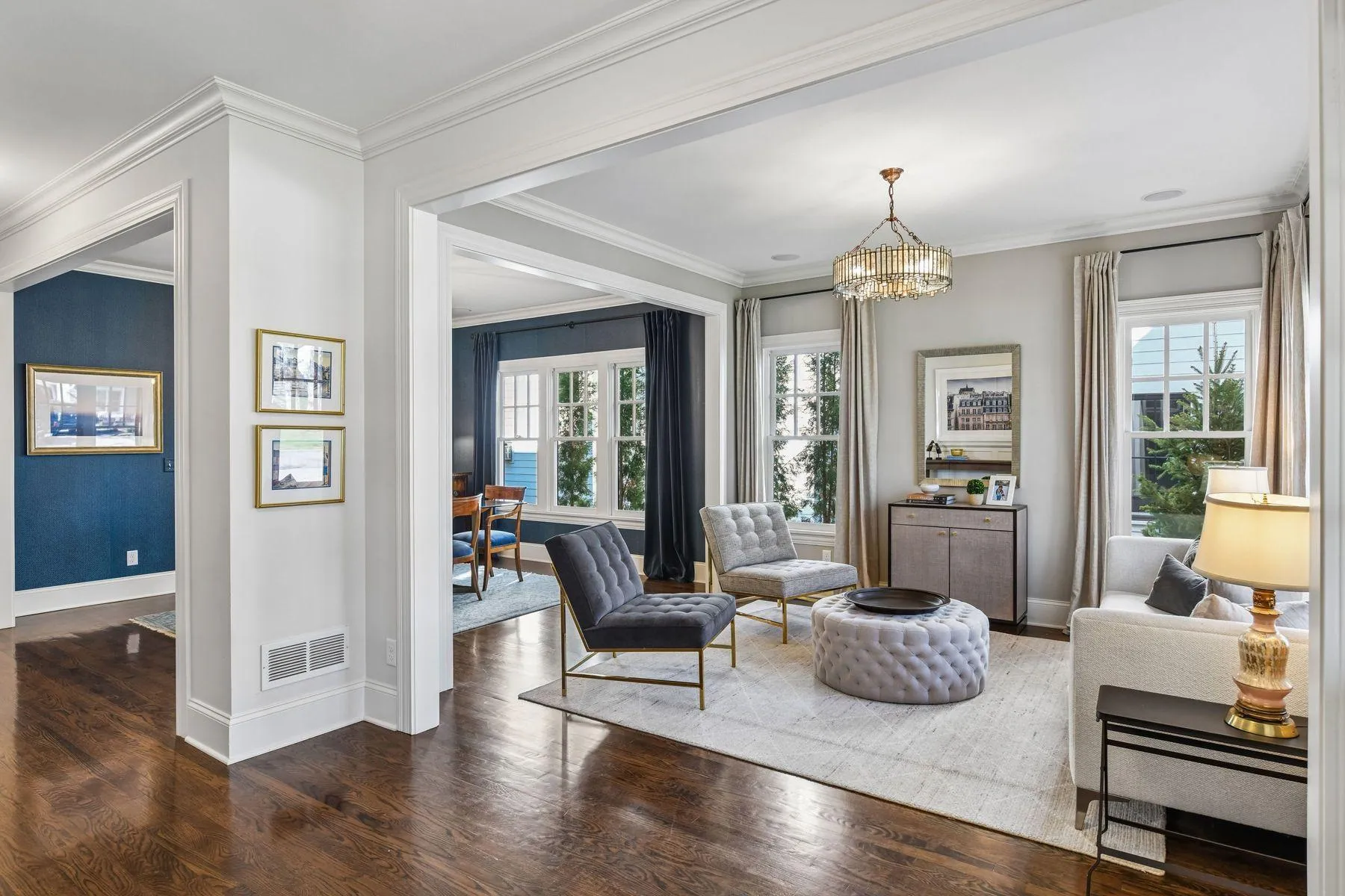 Photo 4 of 4519 W 56th Street