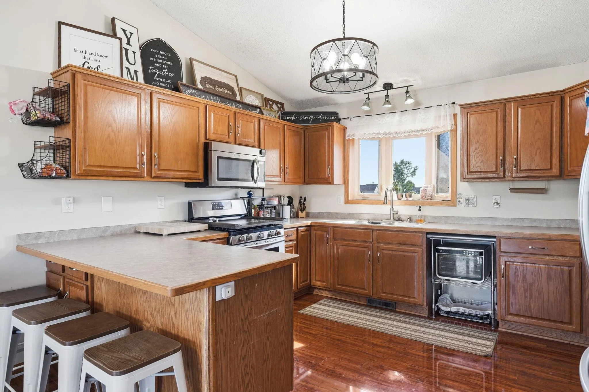Photo 8 of 315 Martell Street