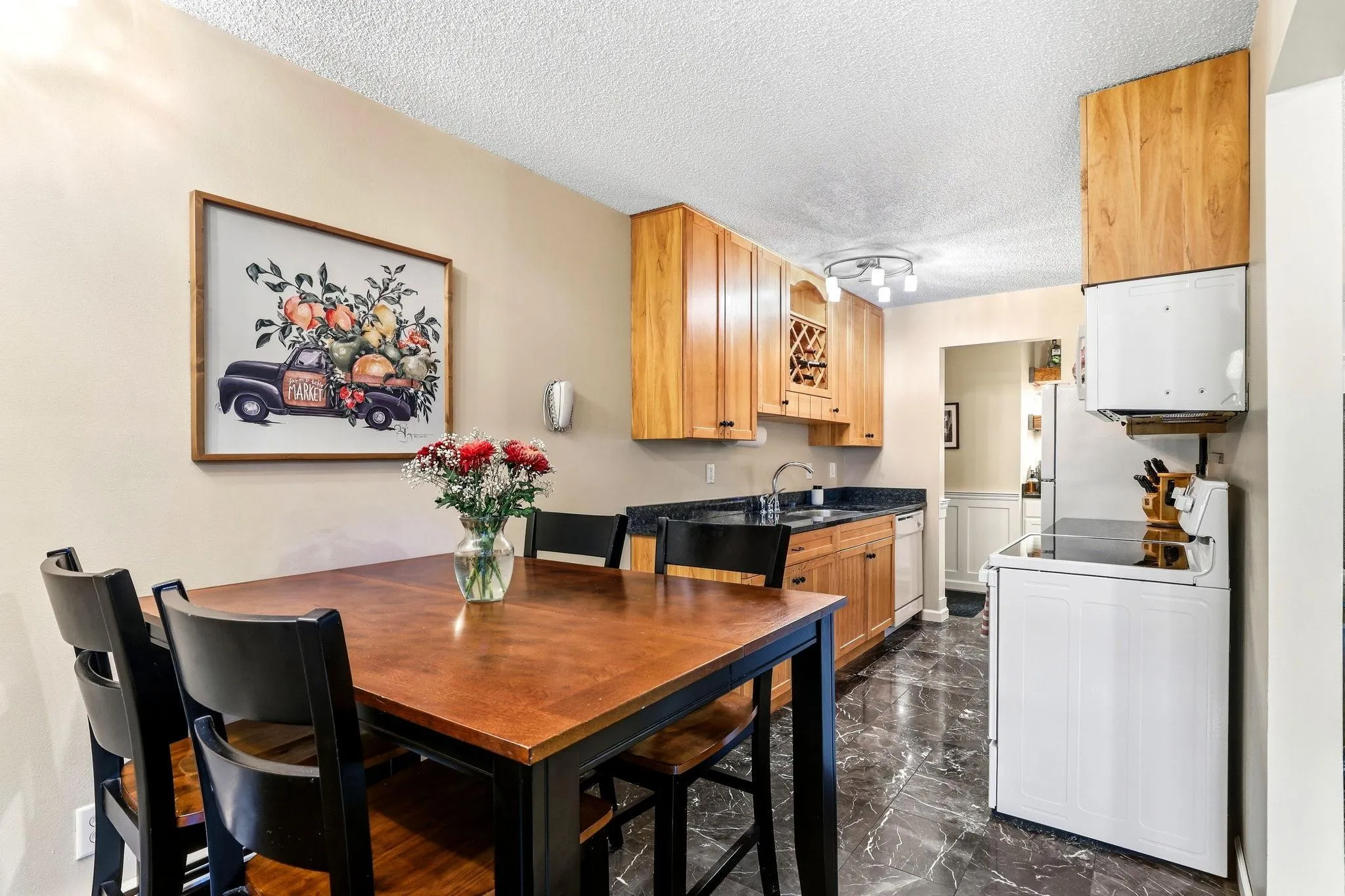 Photo 9 of 4412 Cedar Lake S Road Unit 3