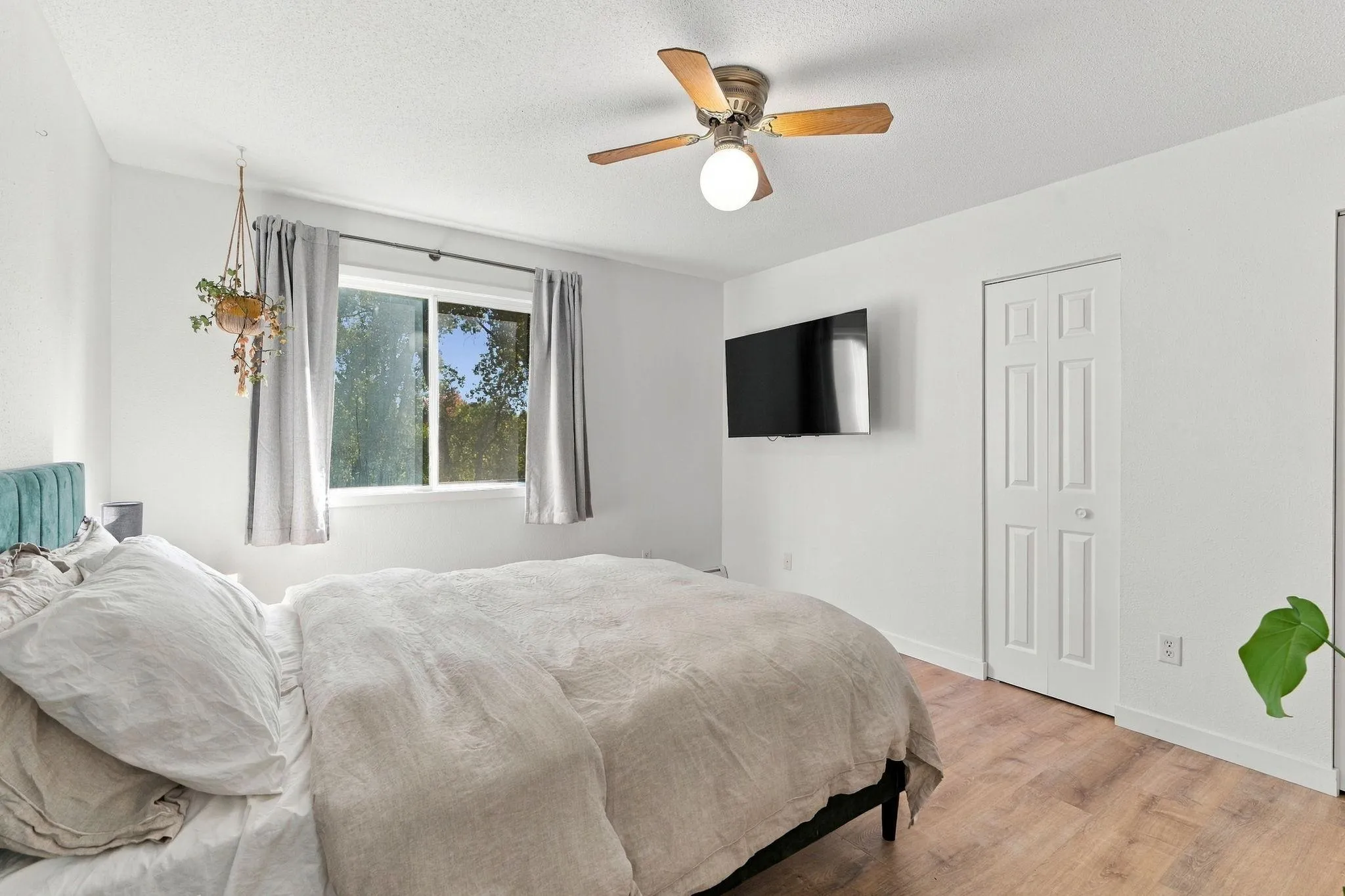 Photo 3 of 8045 Xerxes S Avenue Unit 109