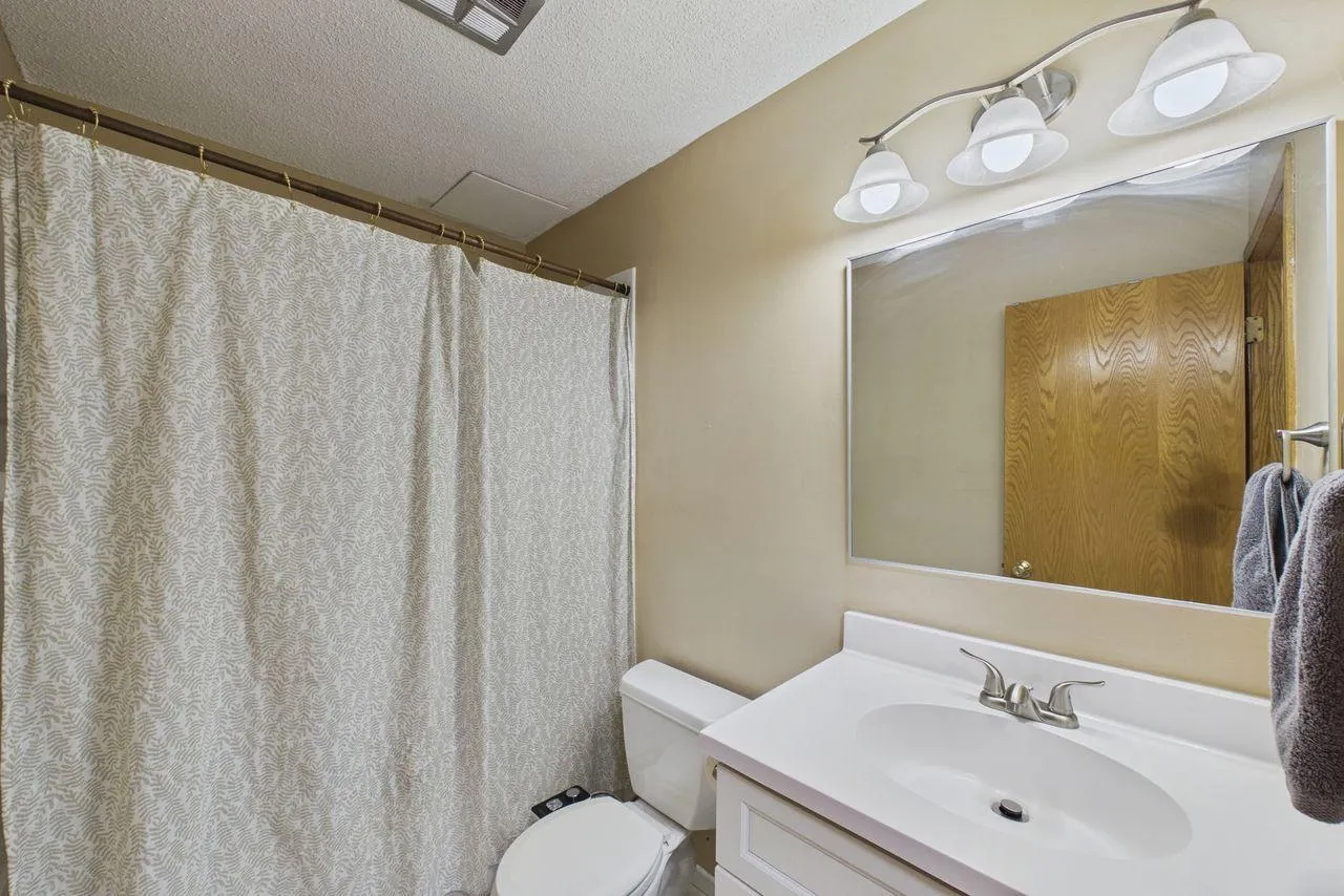 Photo 12 of 2801 Flag N Avenue Unit 222