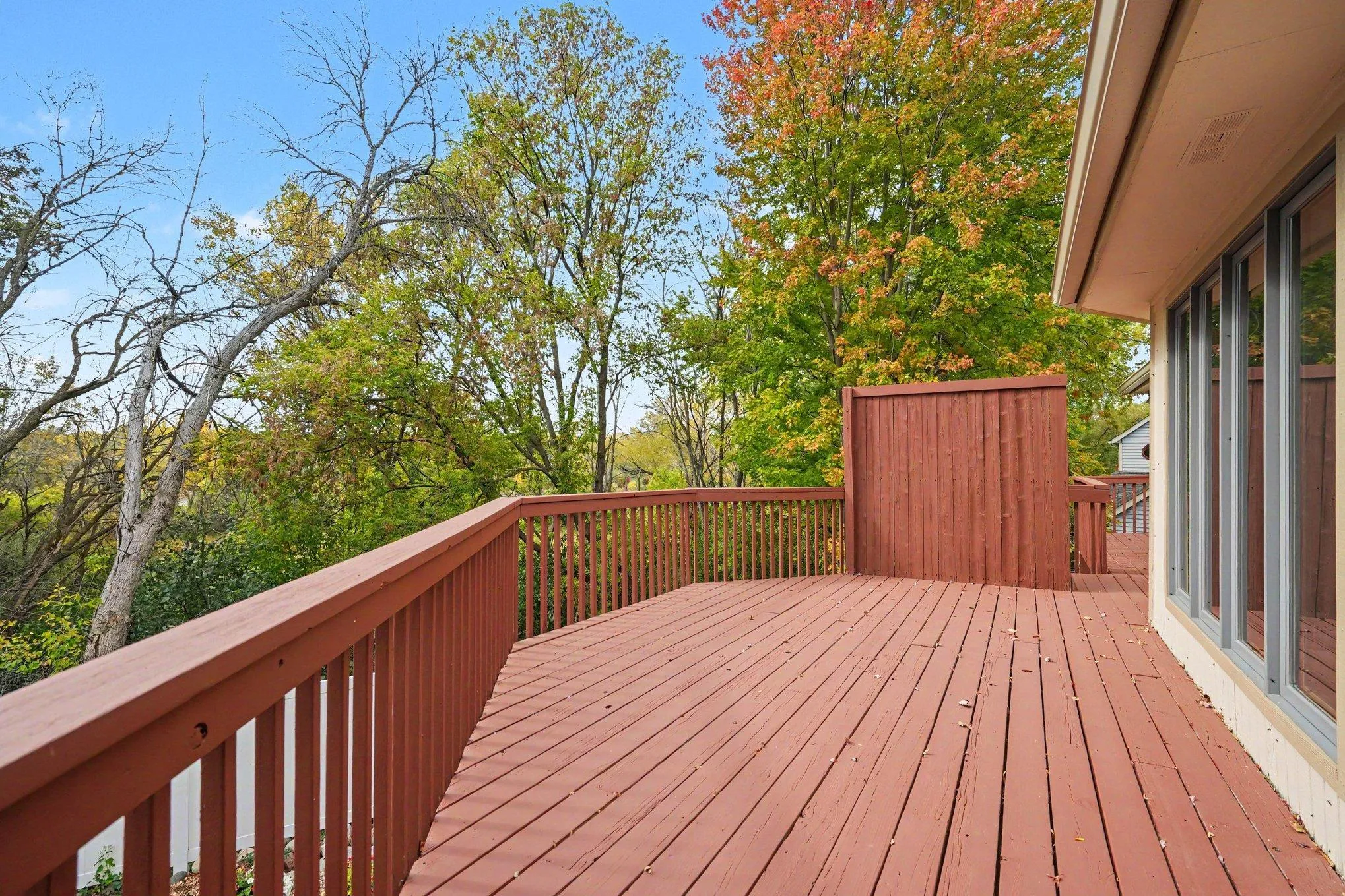 Photo 40 of 1528 Briarknoll Drive