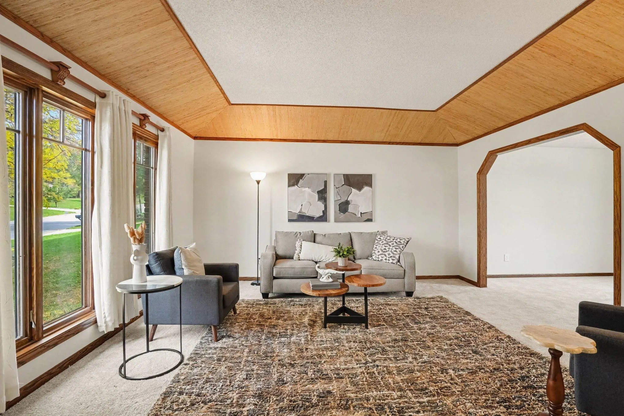 Photo 7 of 1528 Briarknoll Drive