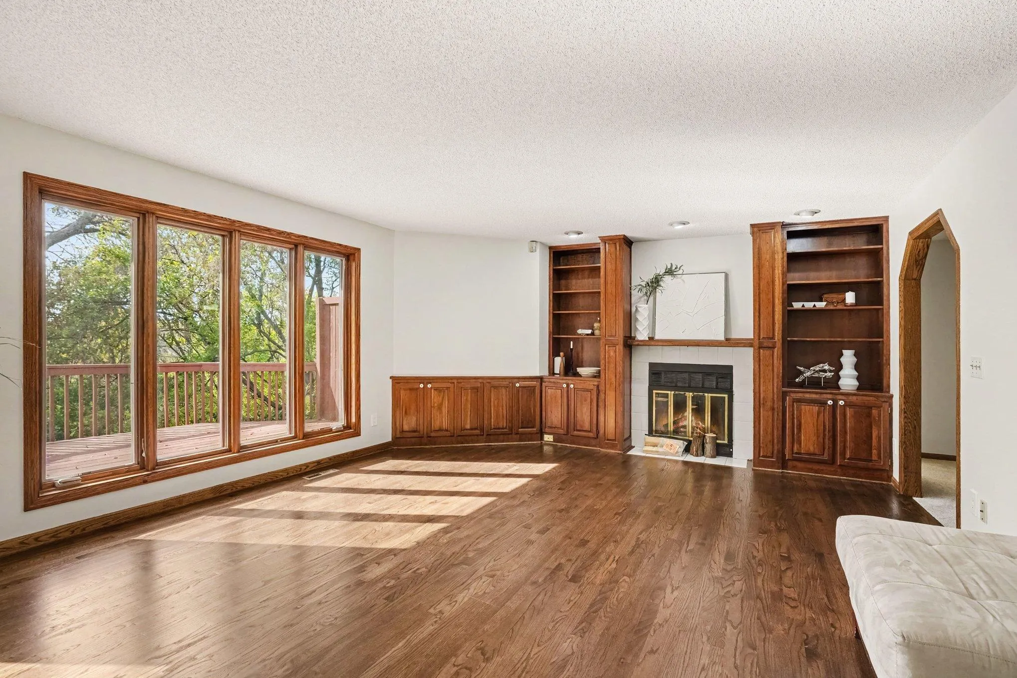 Photo 18 of 1528 Briarknoll Drive