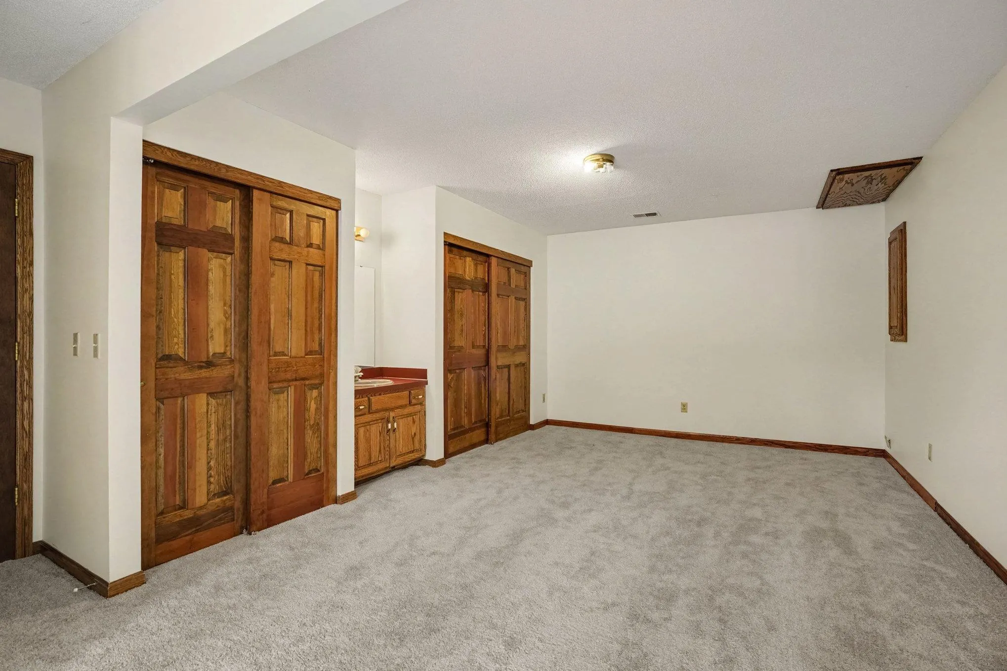 Photo 33 of 1528 Briarknoll Drive