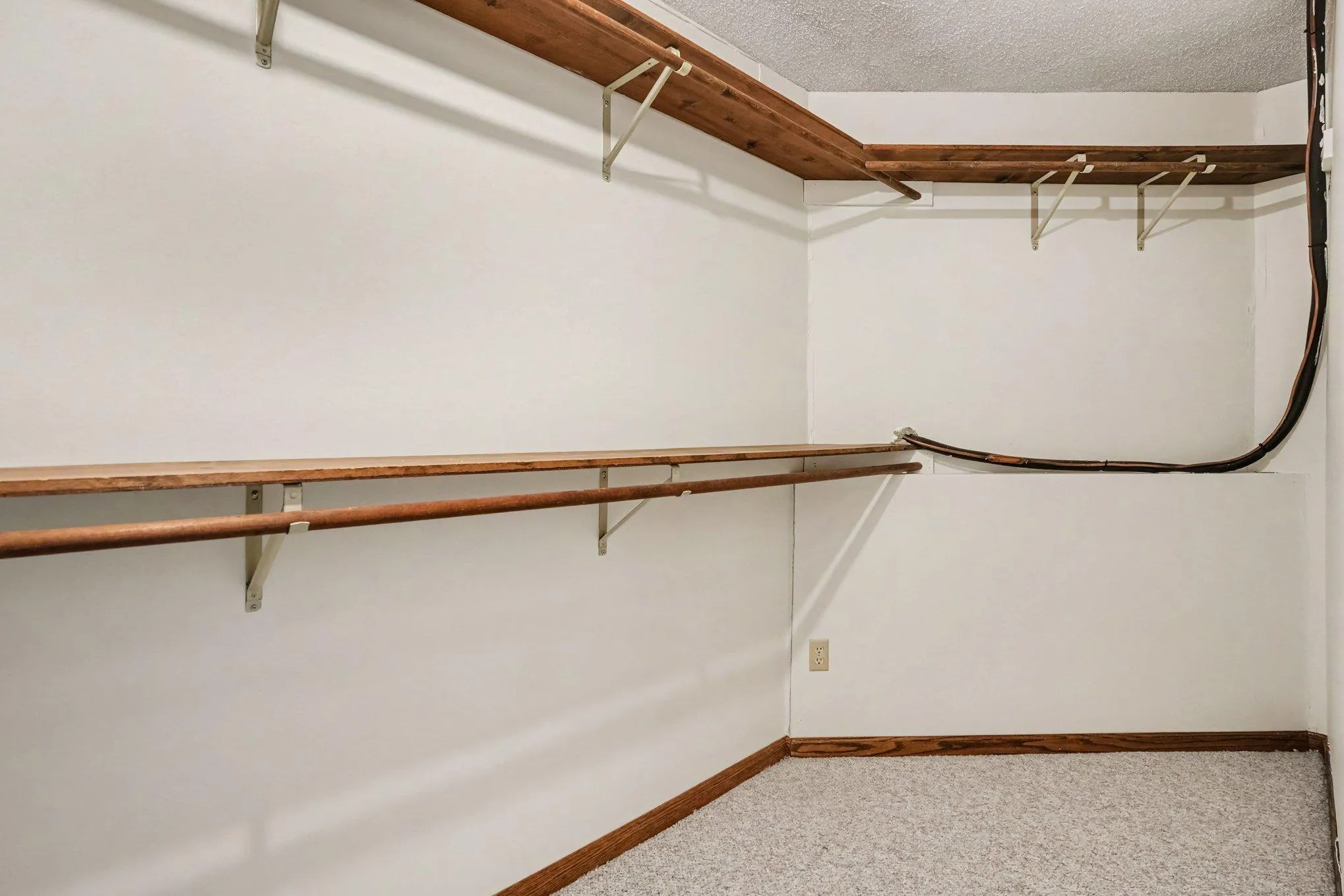 Photo 31 of 1528 Briarknoll Drive
