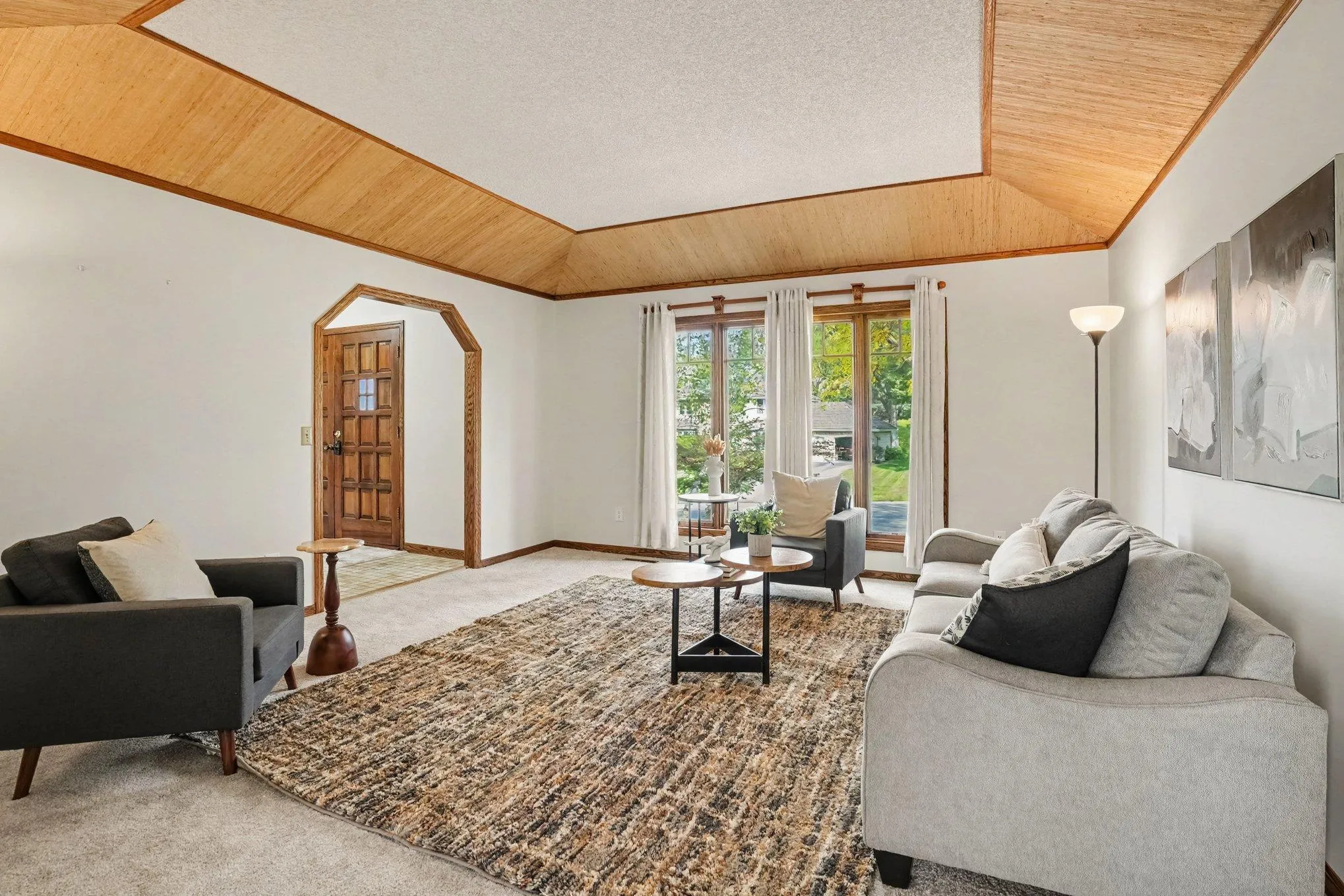 Photo 6 of 1528 Briarknoll Drive